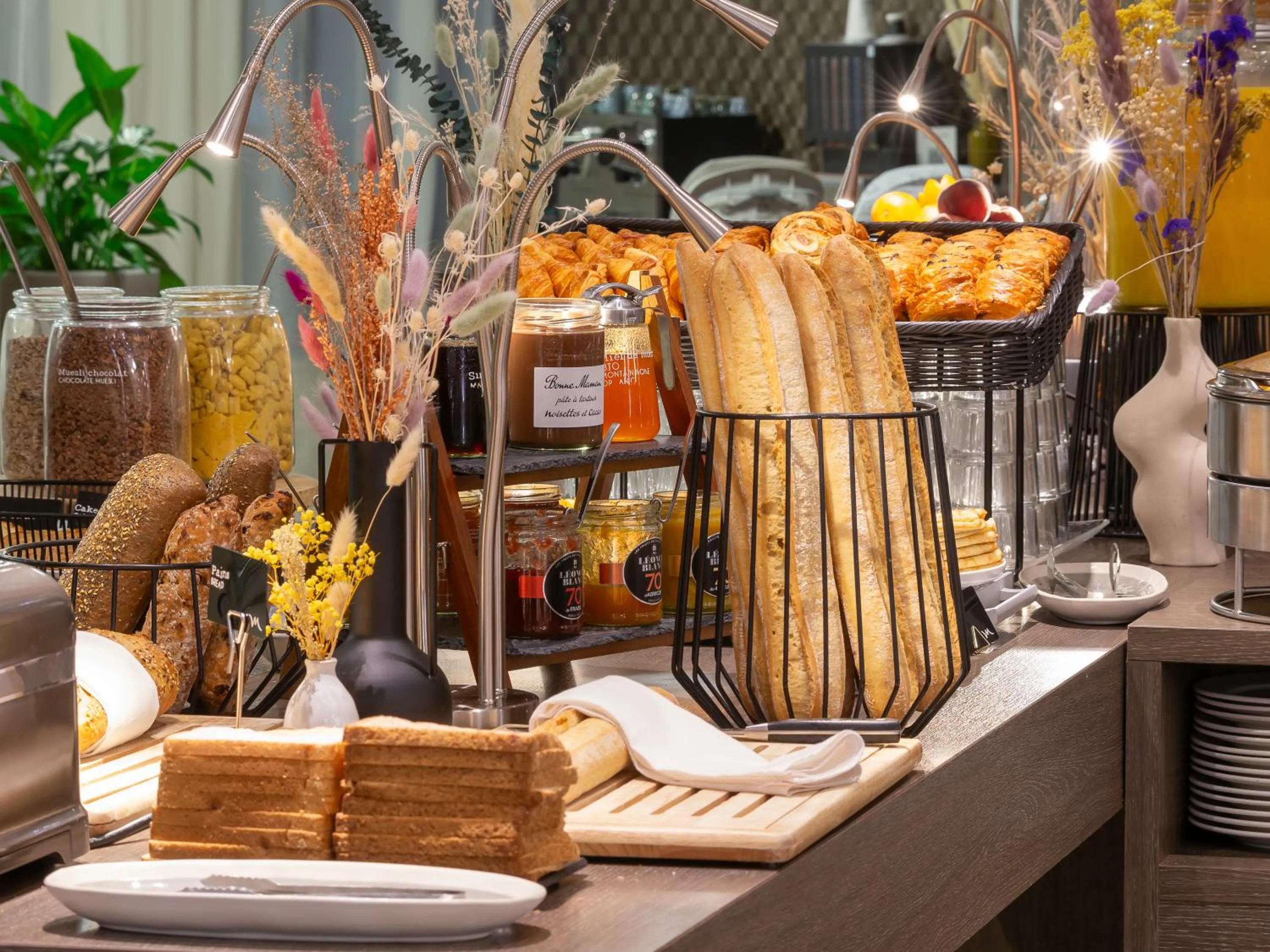 Breakfast in Mercure Clermont Ferrand centre Jaude