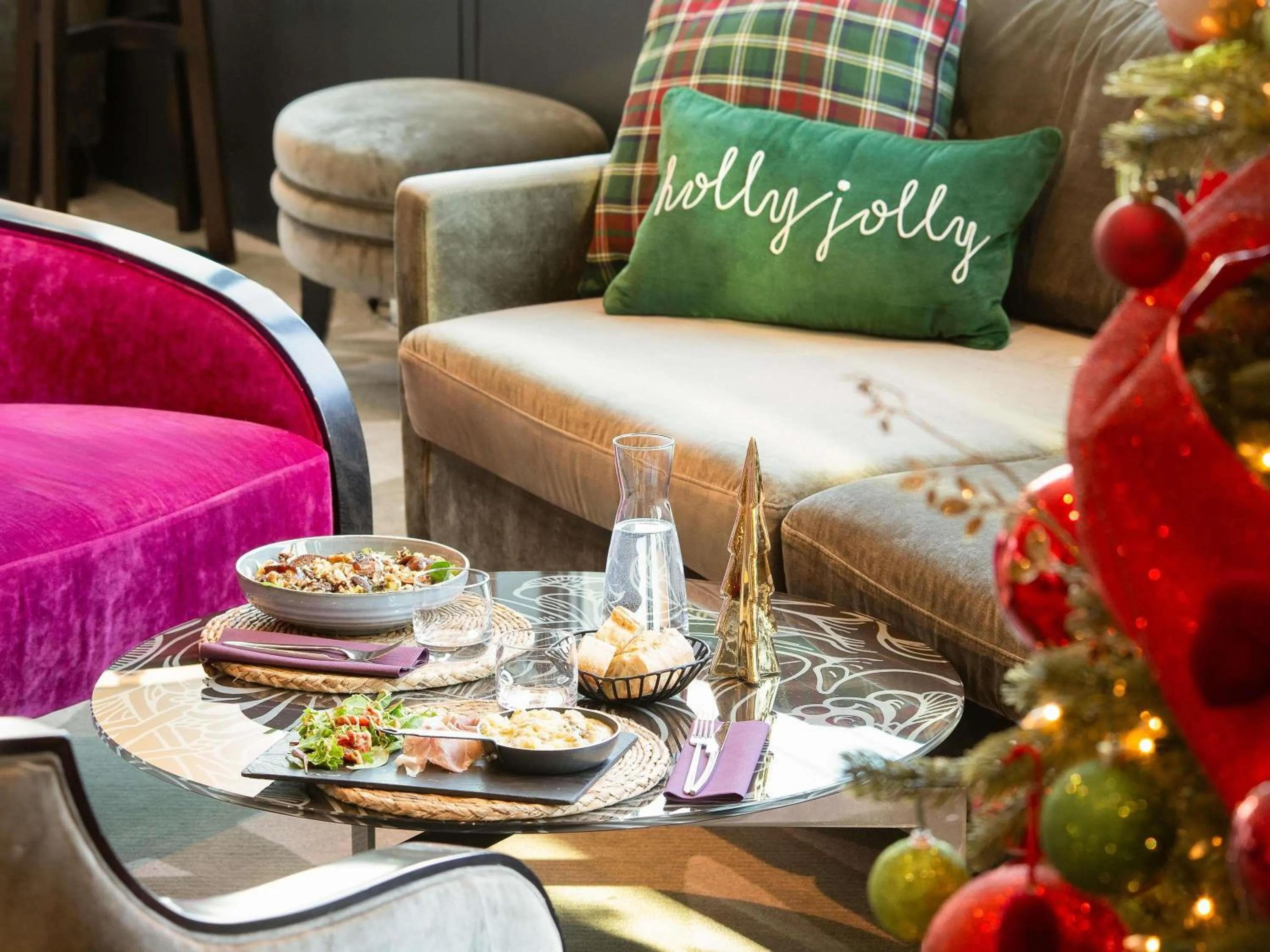 Lounge or bar in Mercure Clermont Ferrand centre Jaude