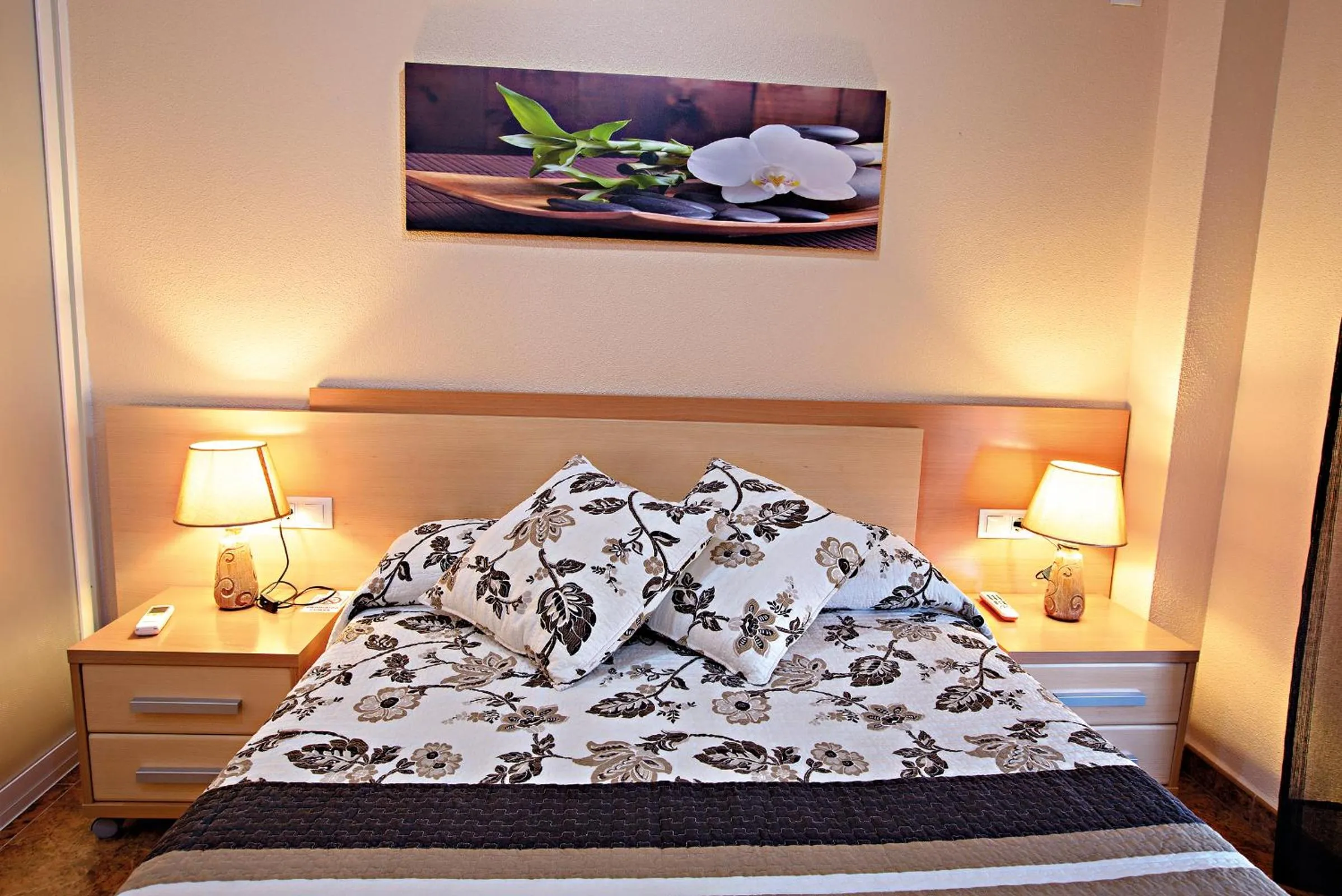 Photo of the whole room, Bed in Hostal Carrizo