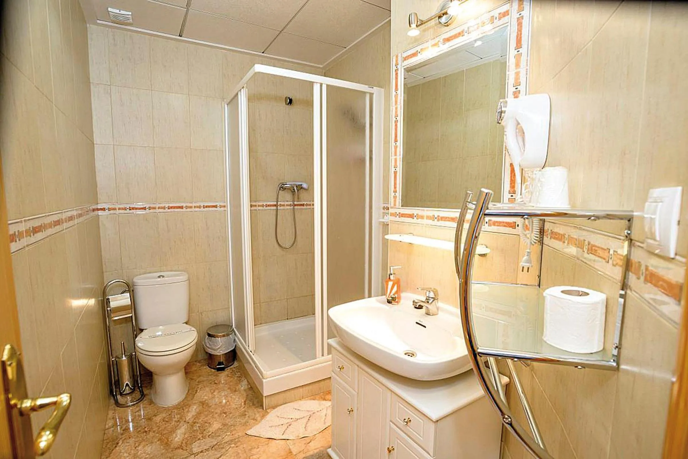 Bathroom in Hostal Carrizo