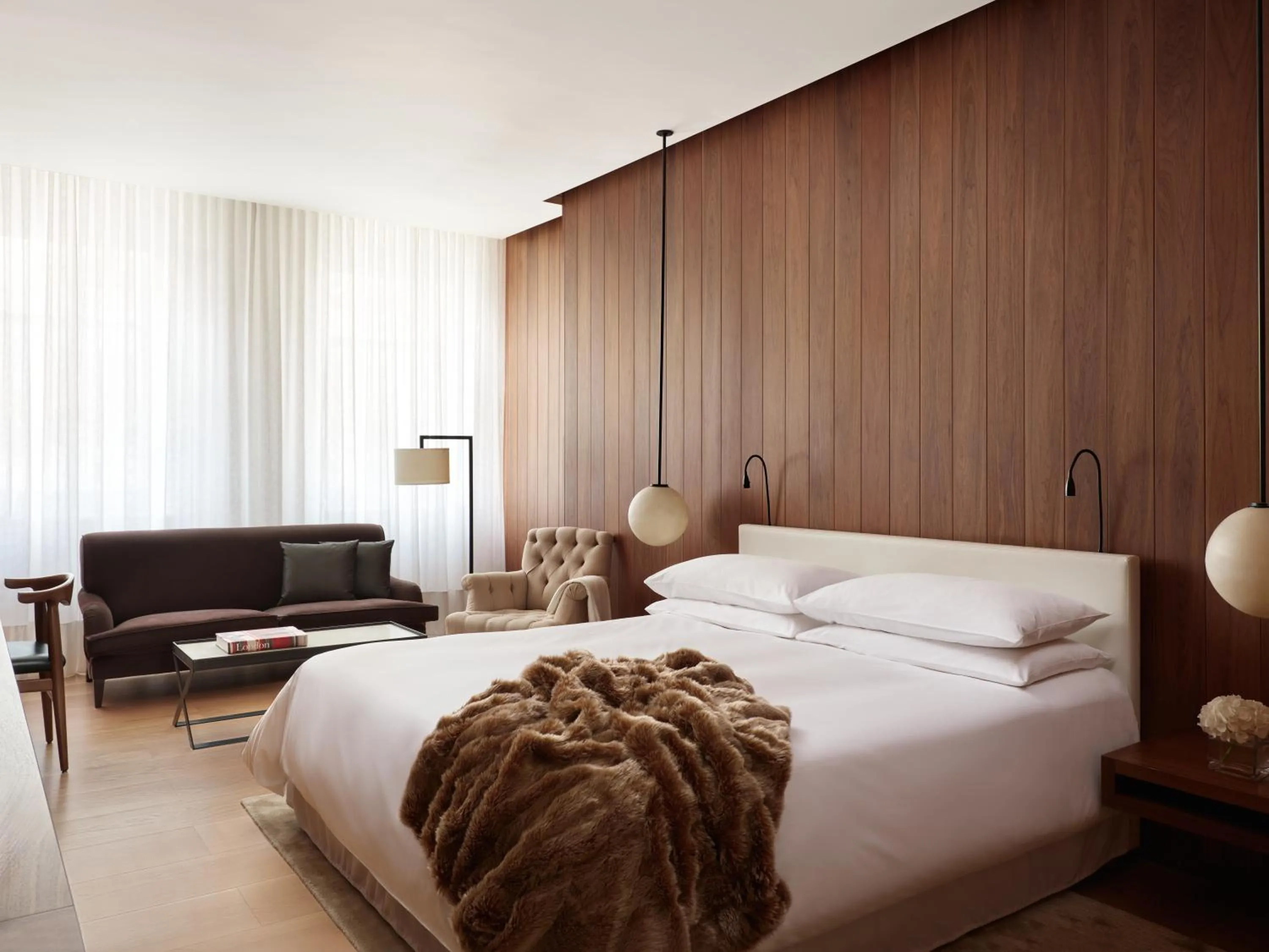 Bedroom, Bed in The London EDITION