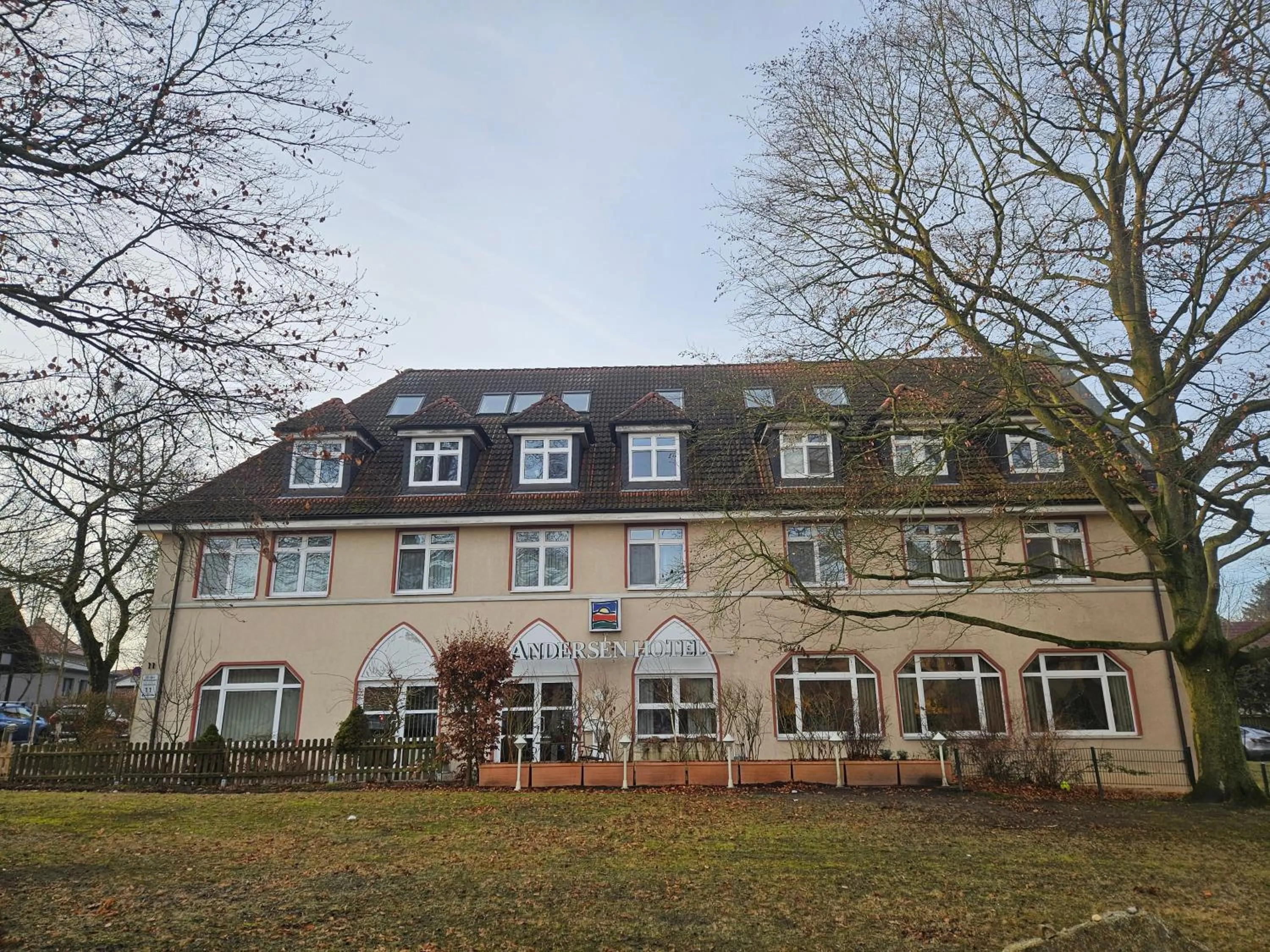 Property building in Andersen Hotel Birkenwerder