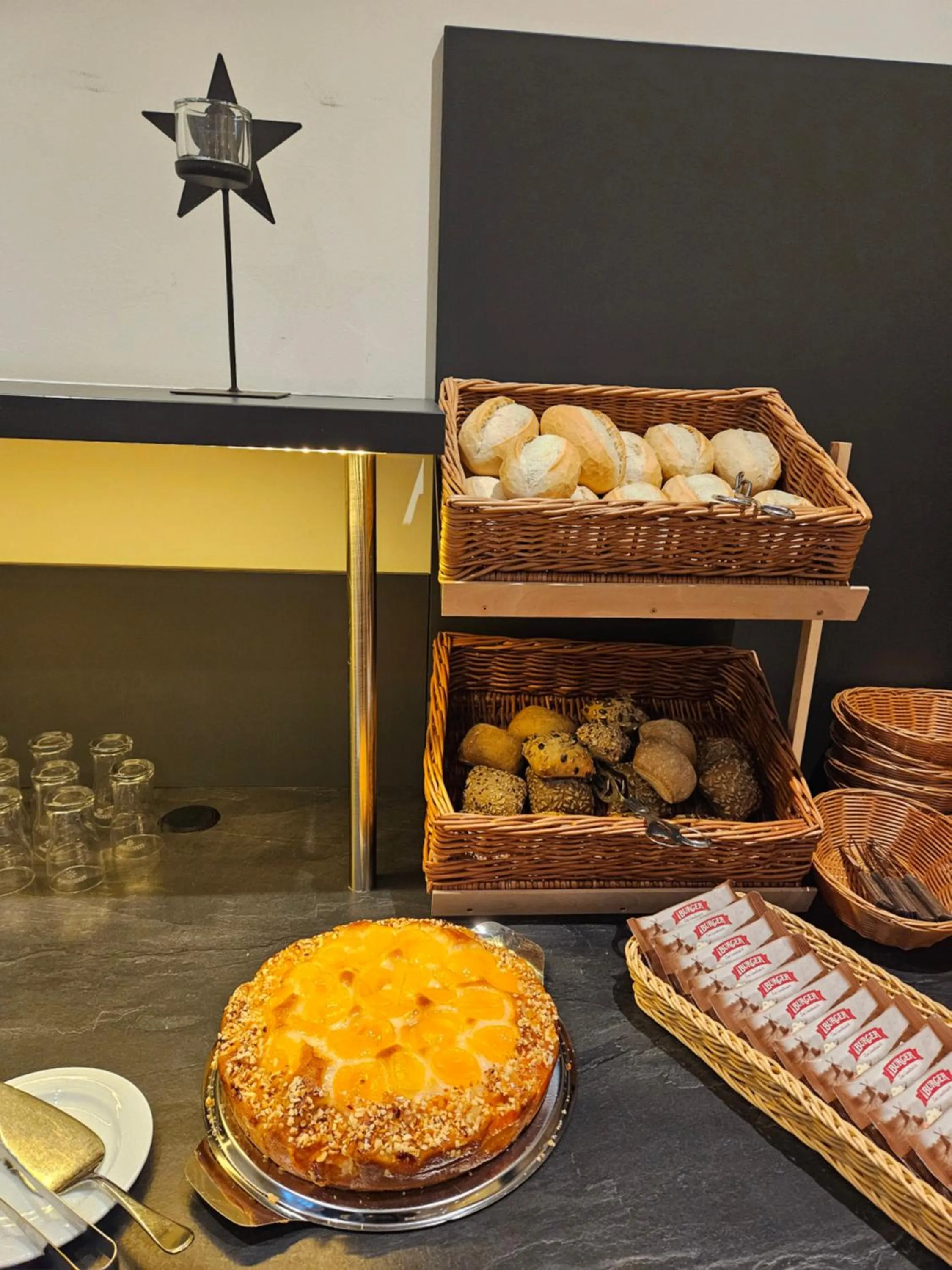 Breakfast in Andersen Hotel Birkenwerder