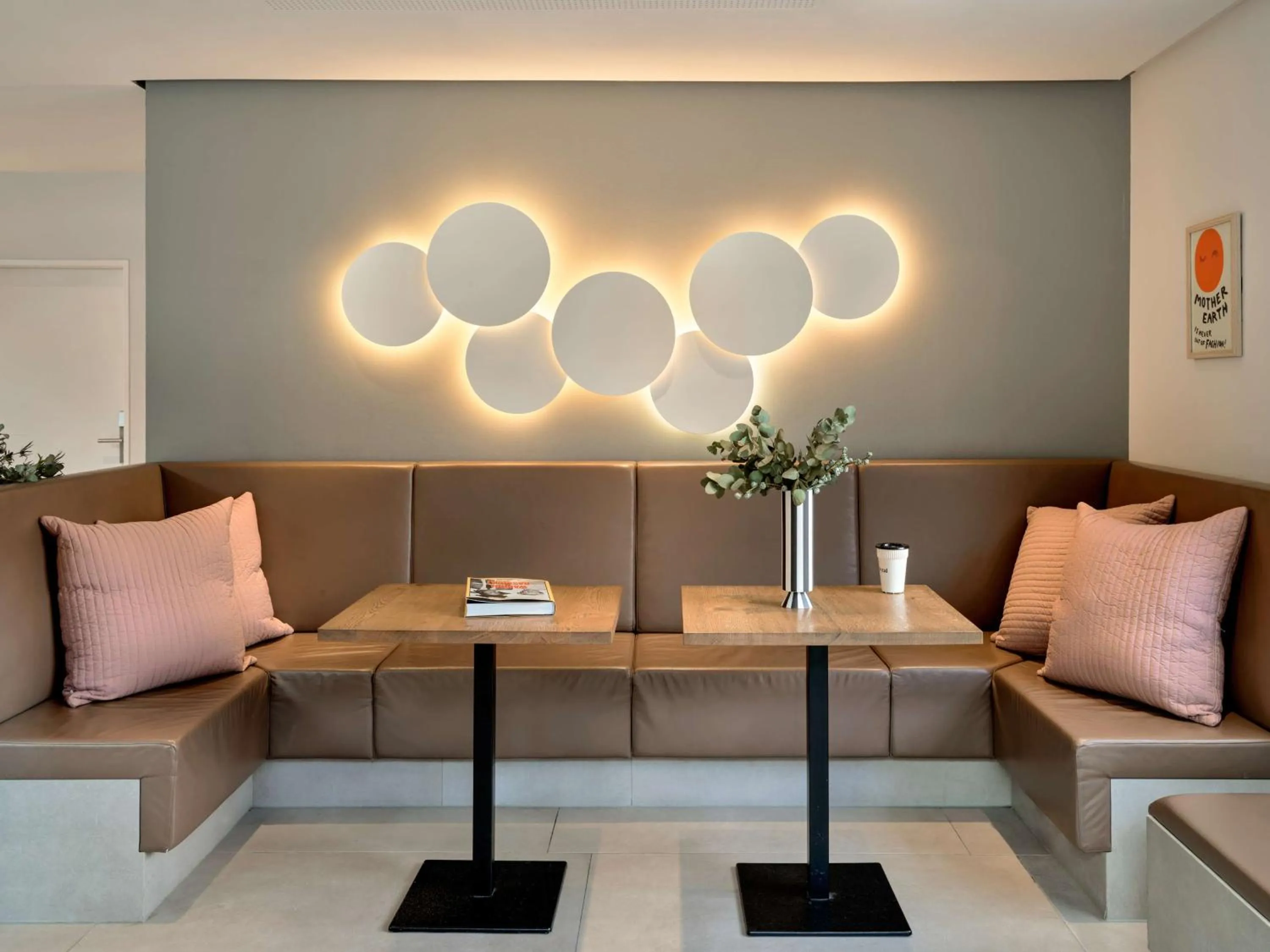 Lobby or reception in Flemings Hotel Frankfurt-Central