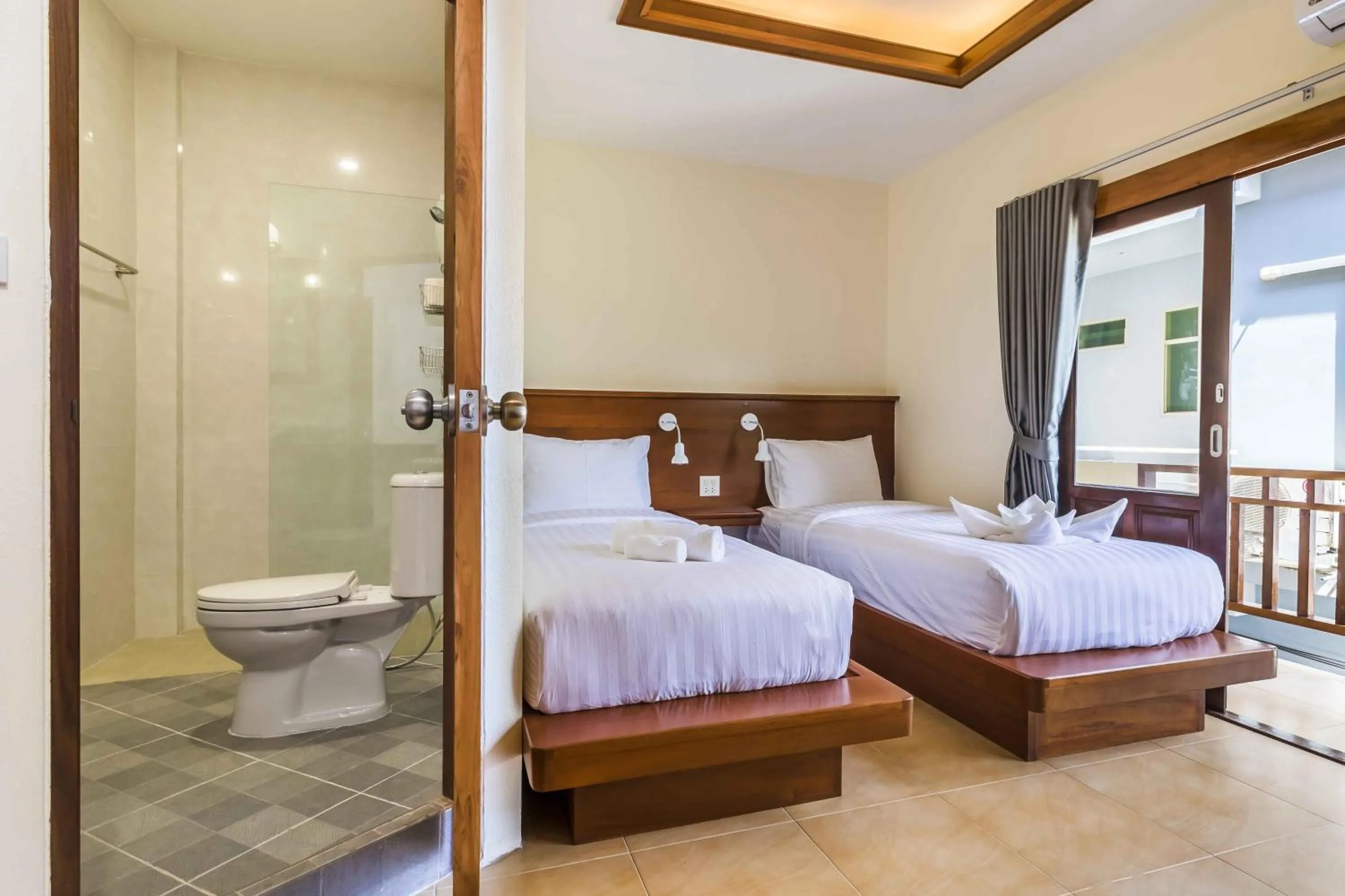 Bathroom, Bed in Wyh Hotels