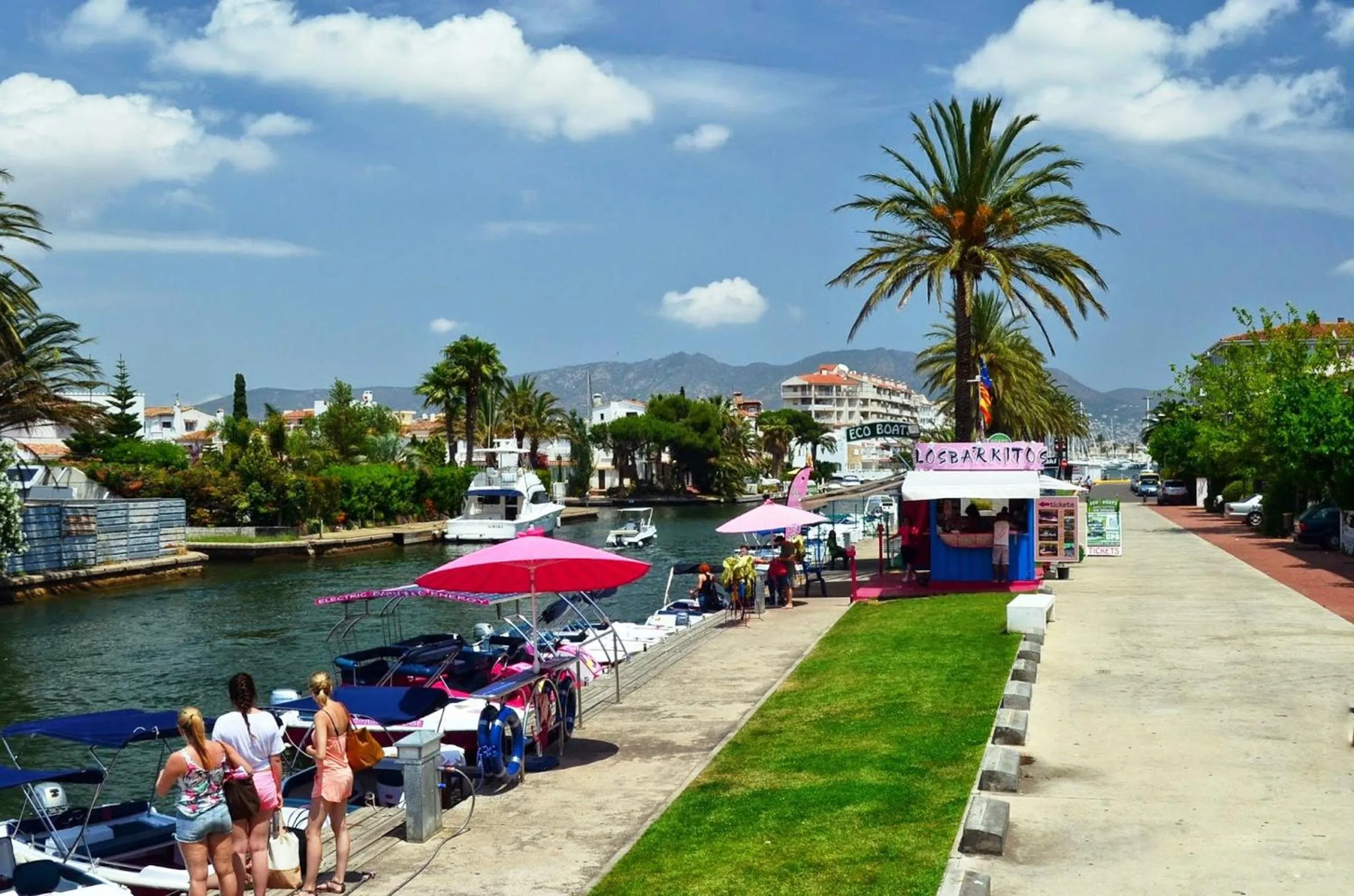 Nearby landmark in Apart-rent Apartament Bahia 0023