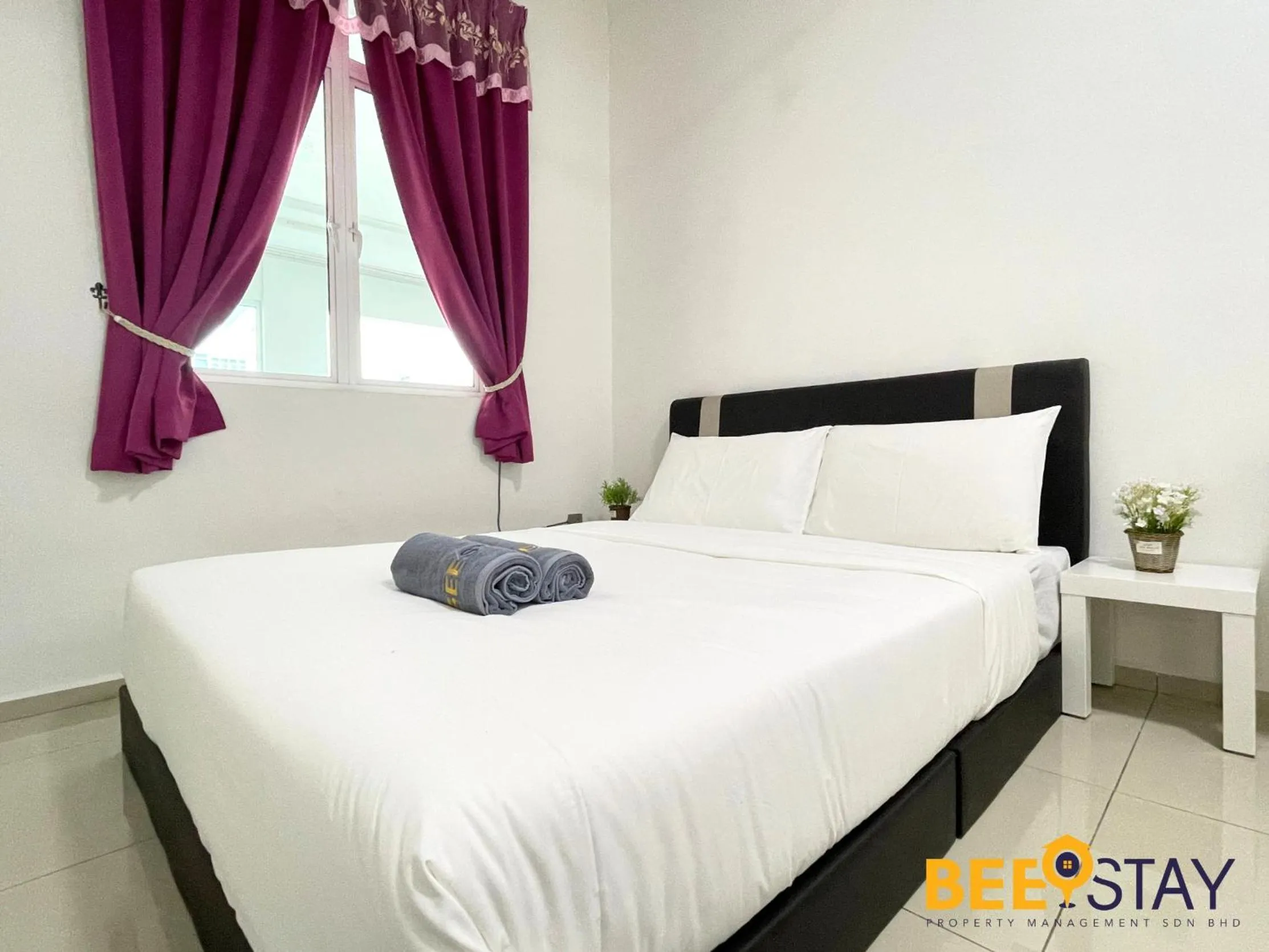 Photo of the whole room, Bed in KLIA Ehsan Residences Sepang Nilai