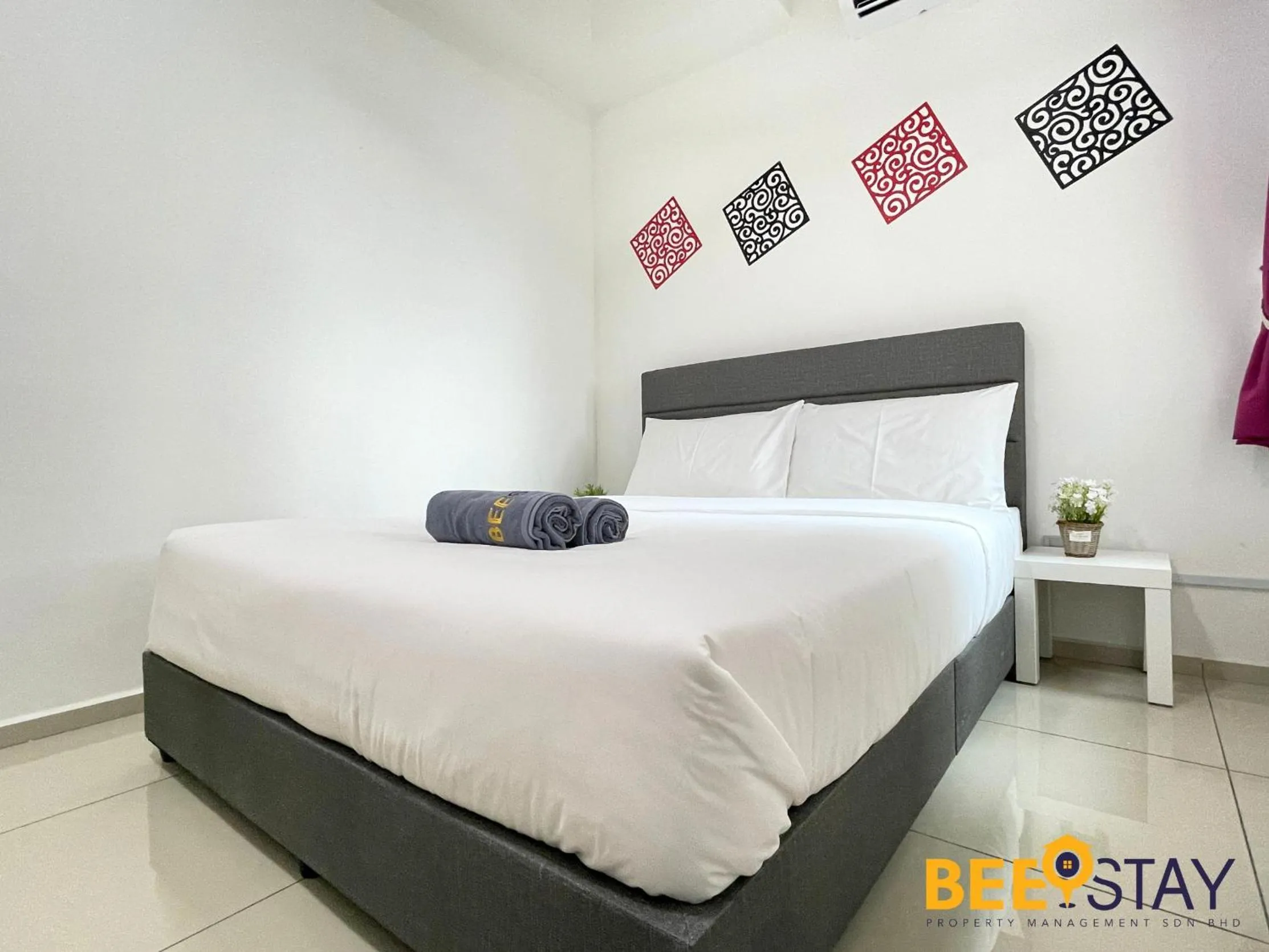 Photo of the whole room, Bed in KLIA Ehsan Residences Sepang Nilai