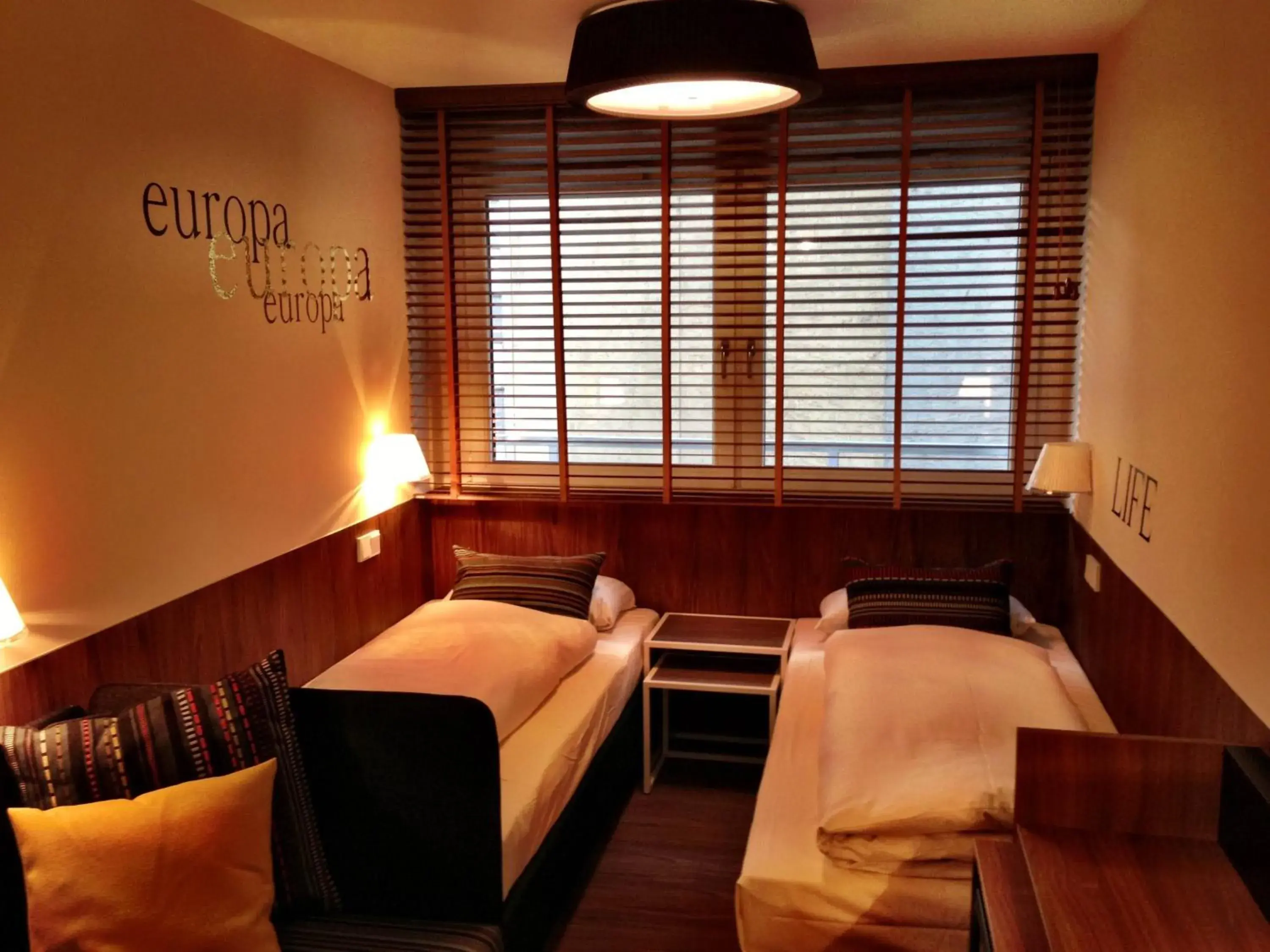 Economy Twin Room in Hotel Europa Life Economy Twin Room in Hotel Europa Life