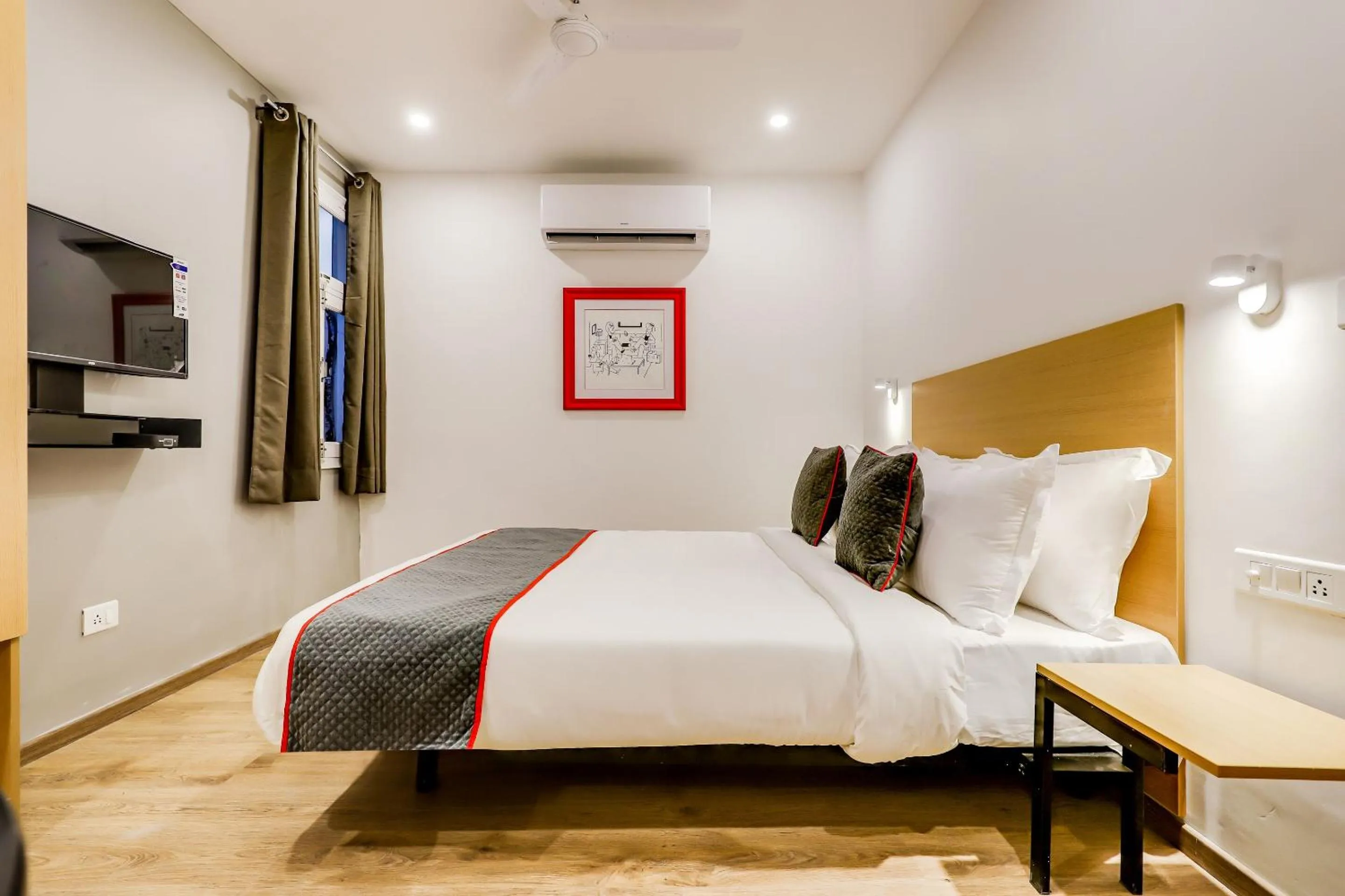 Bedroom, Bed in Townhouse Siddharth Vihar Ghaziabad
