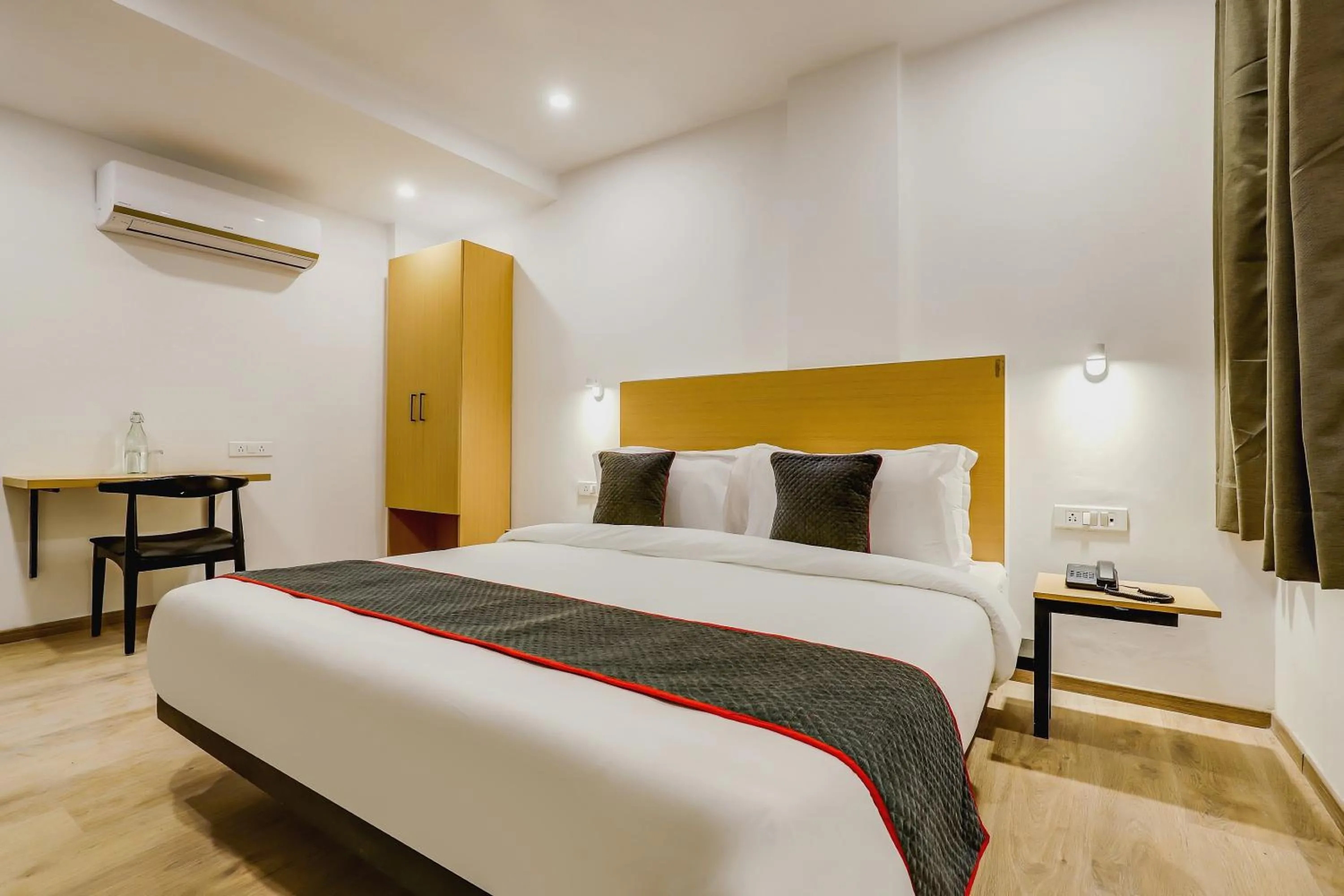 Other, Bed in Townhouse Siddharth Vihar Ghaziabad