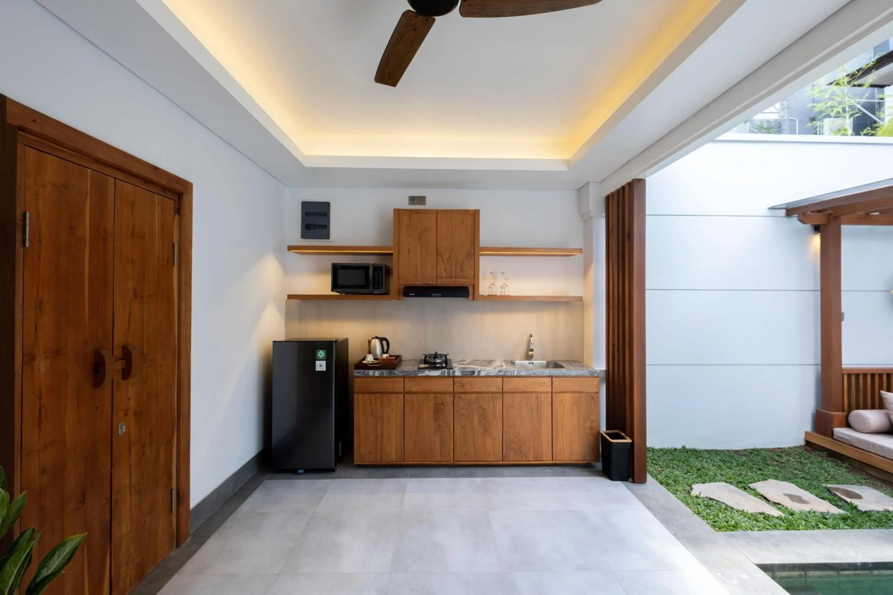 Kitchen or kitchenette in La Numa Villas Canggu