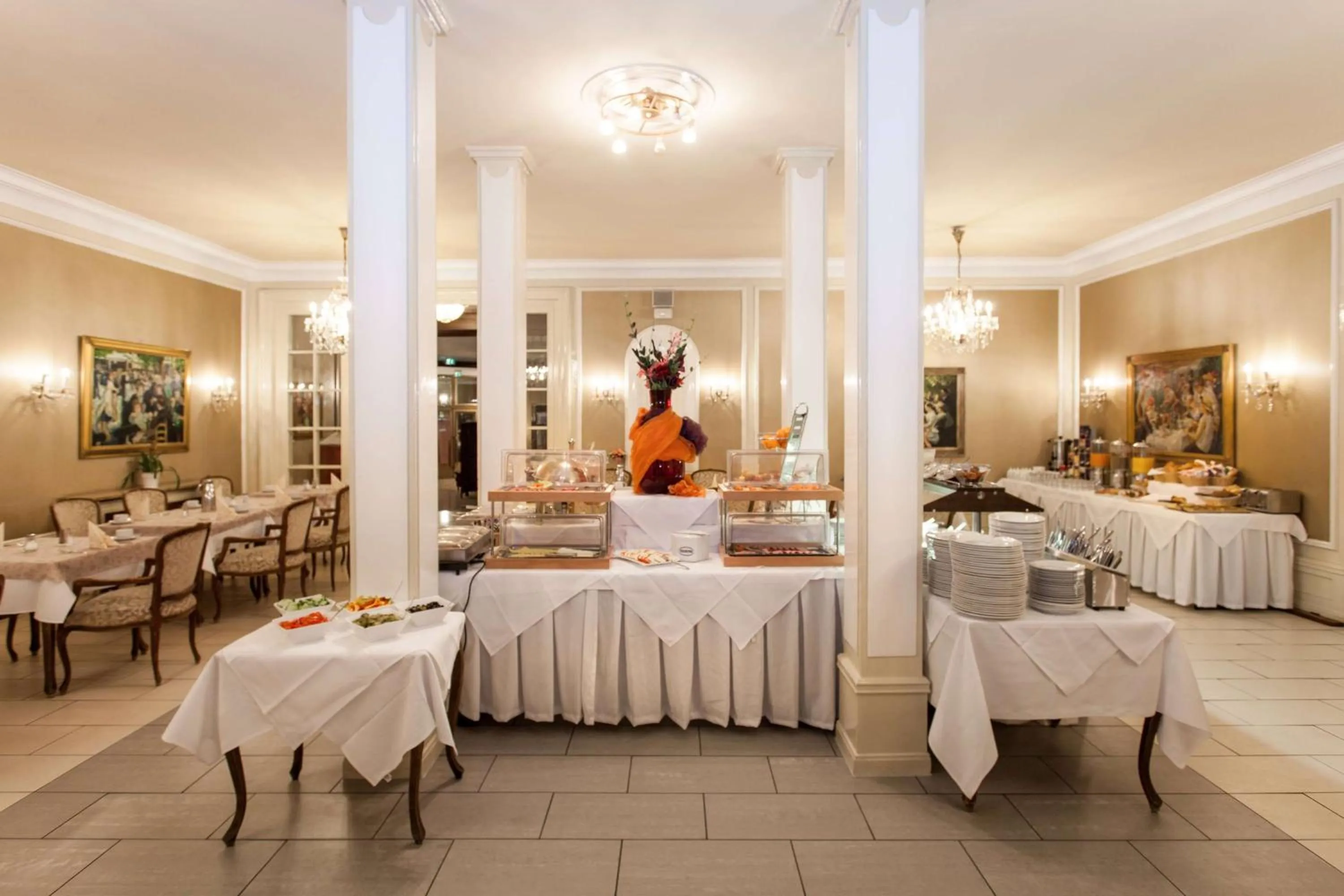 Restaurant/places to eat in Centro Hotel National Frankfurt City, Trademark Collection by Wyndham