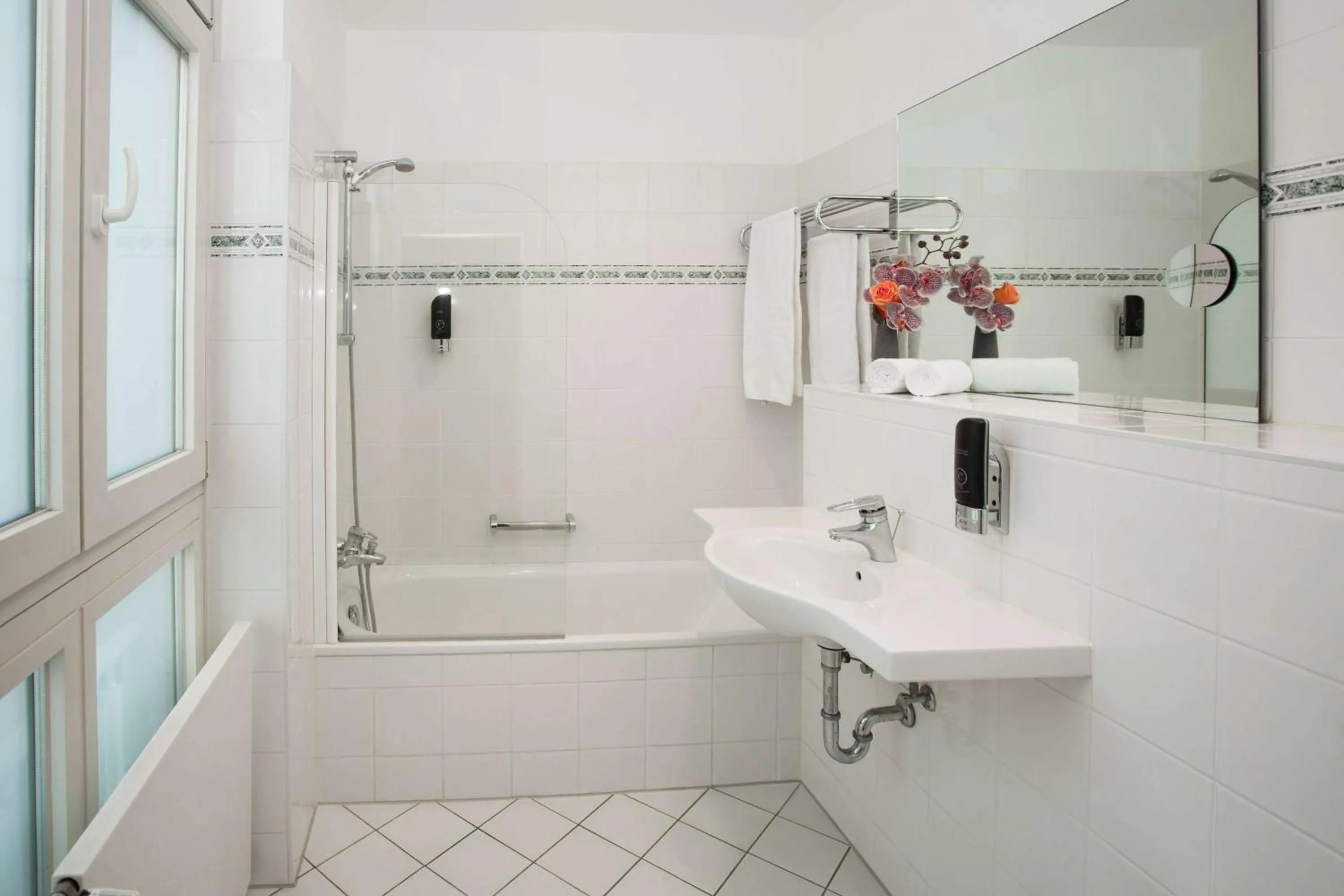 Photo of the whole room in Centro Hotel National Frankfurt City, Trademark Collection by Wyndham