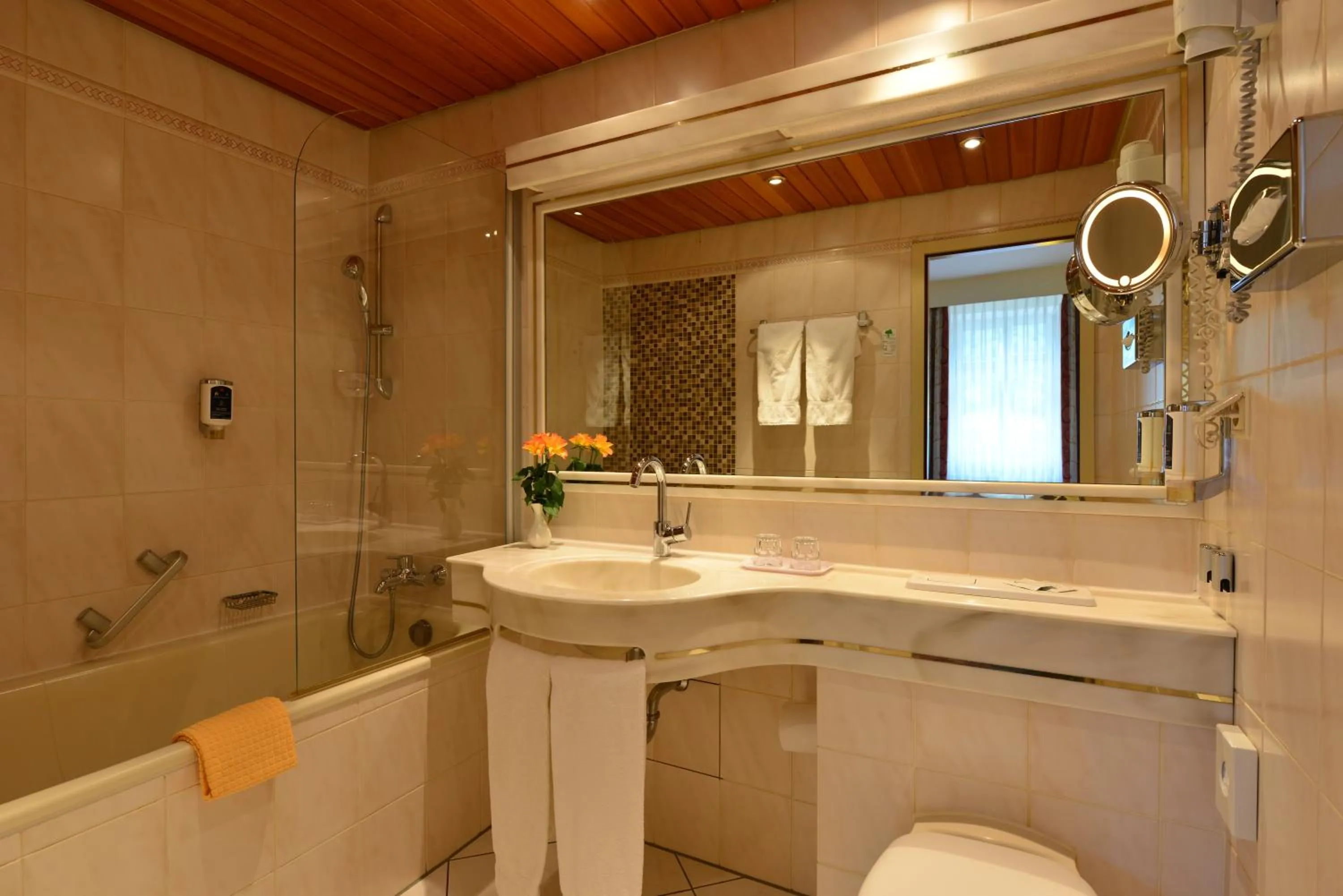 Bathroom in City Partner Hotel Holländer Hof