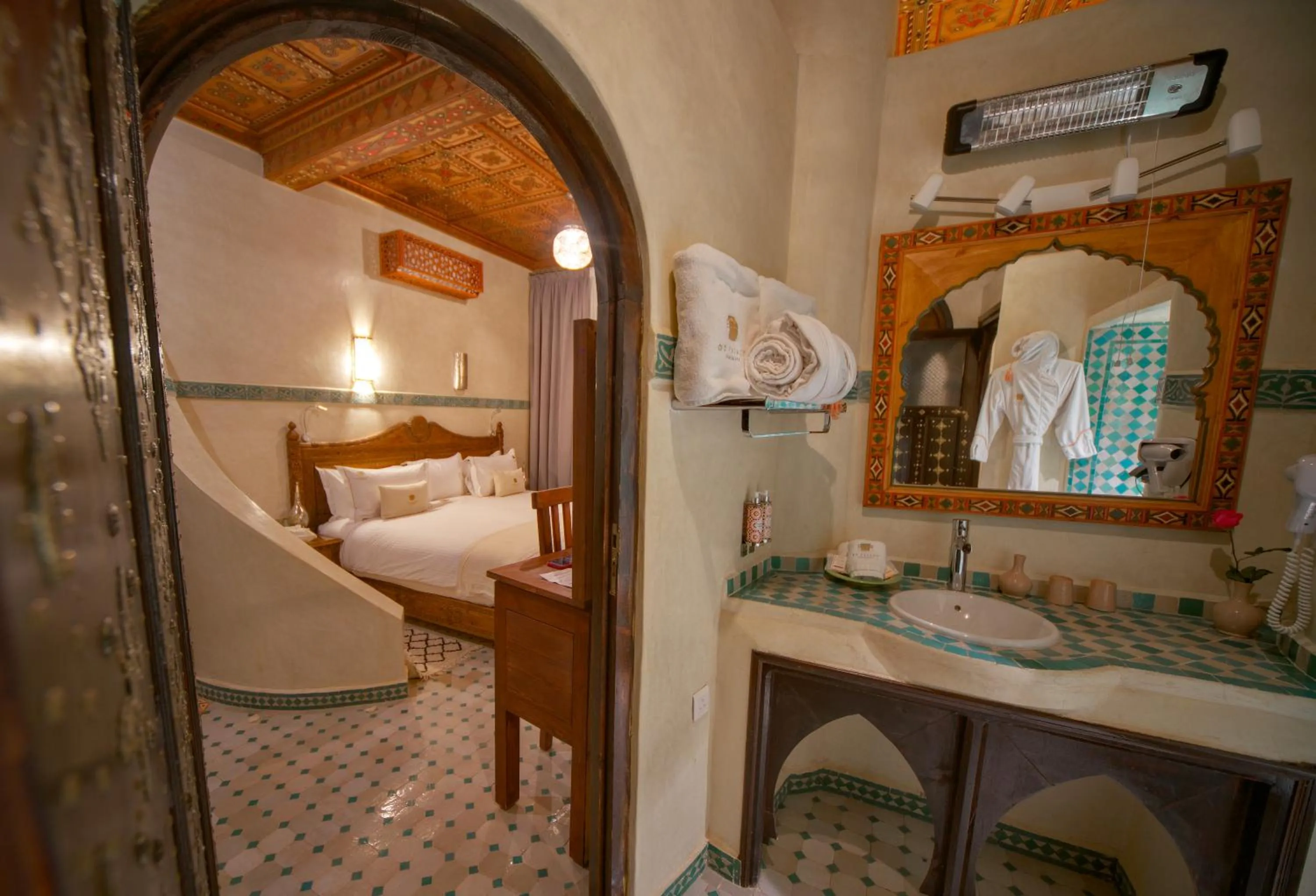 Bed in OZ Palace Ouarzazate & SPA