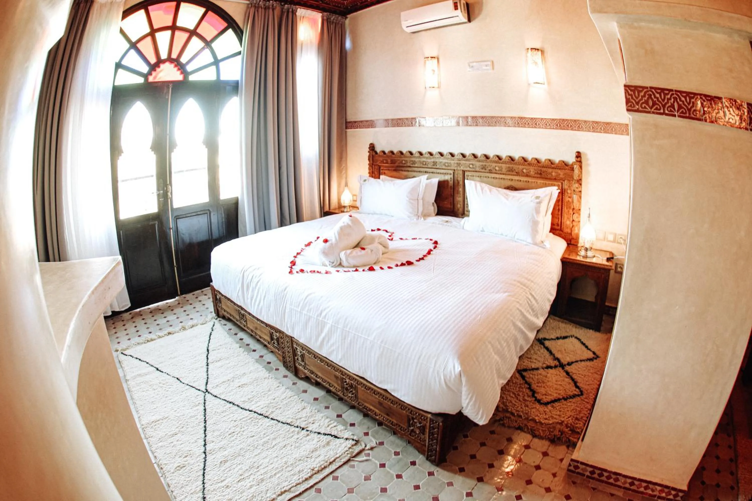 Bed in OZ Palace Ouarzazate & SPA