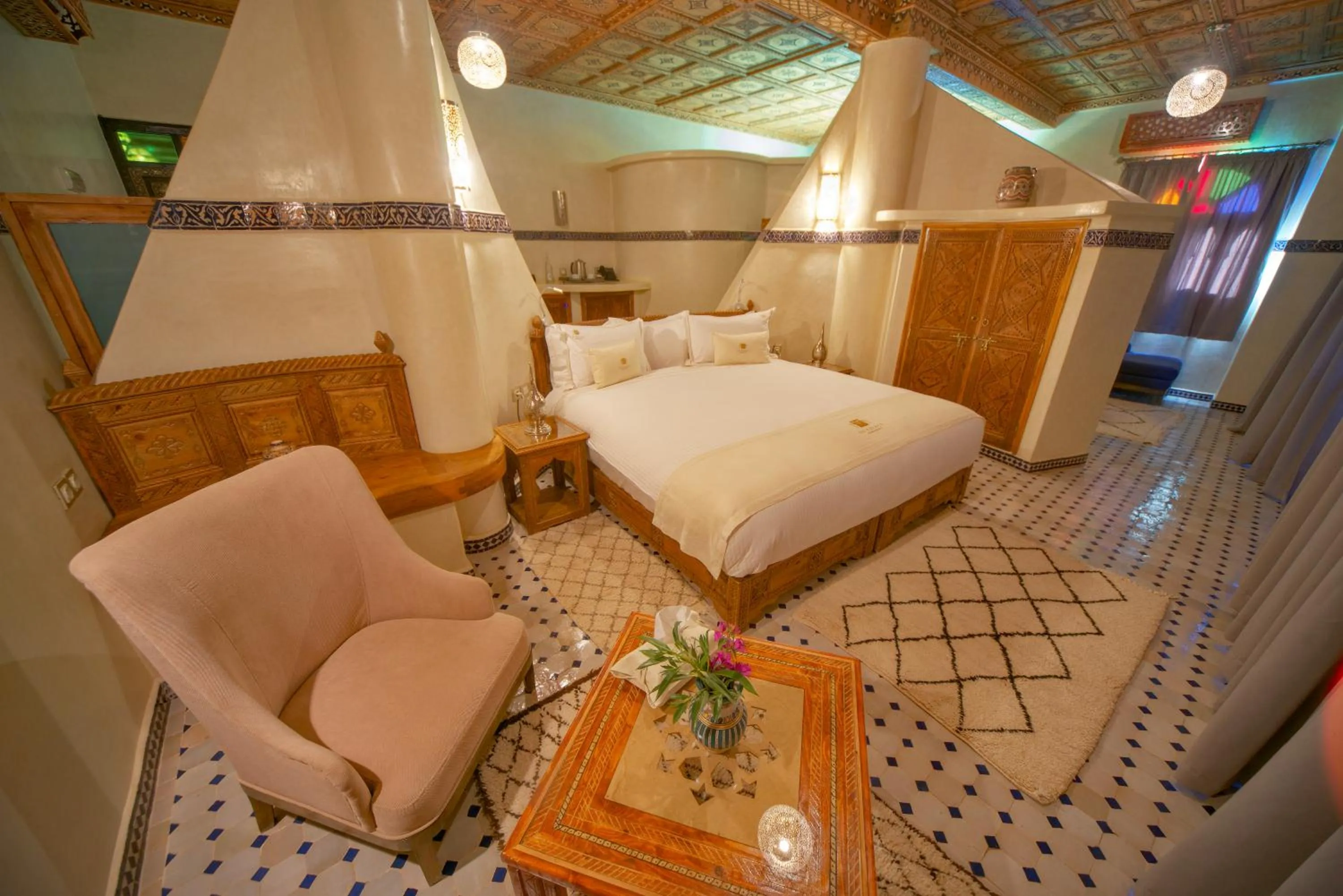 Bed in OZ Palace Ouarzazate & SPA