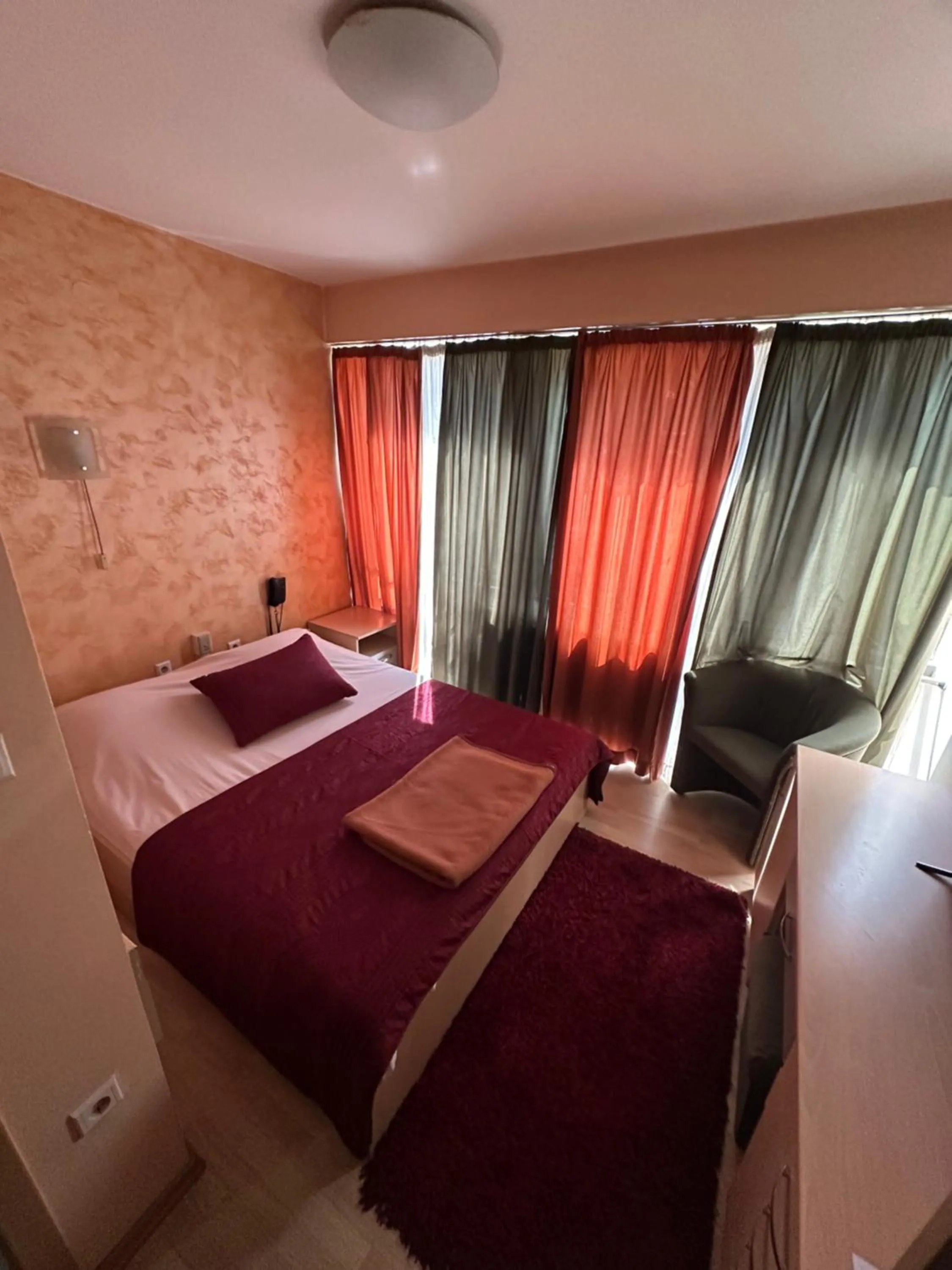 Bed in Hotel Brkić Sarajevo Airport - Free Parking