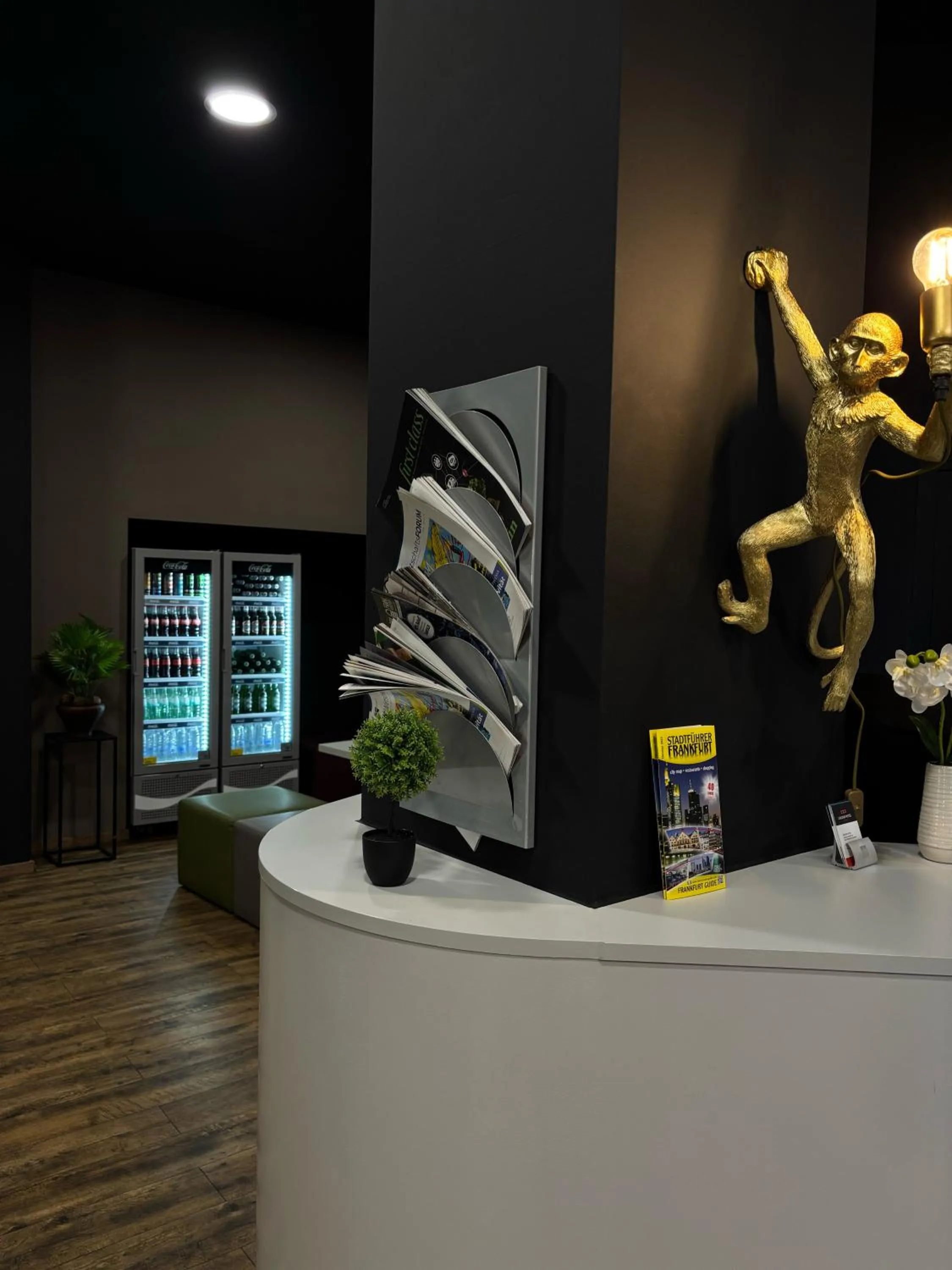 Communal lounge/ TV room in Colour Hotel