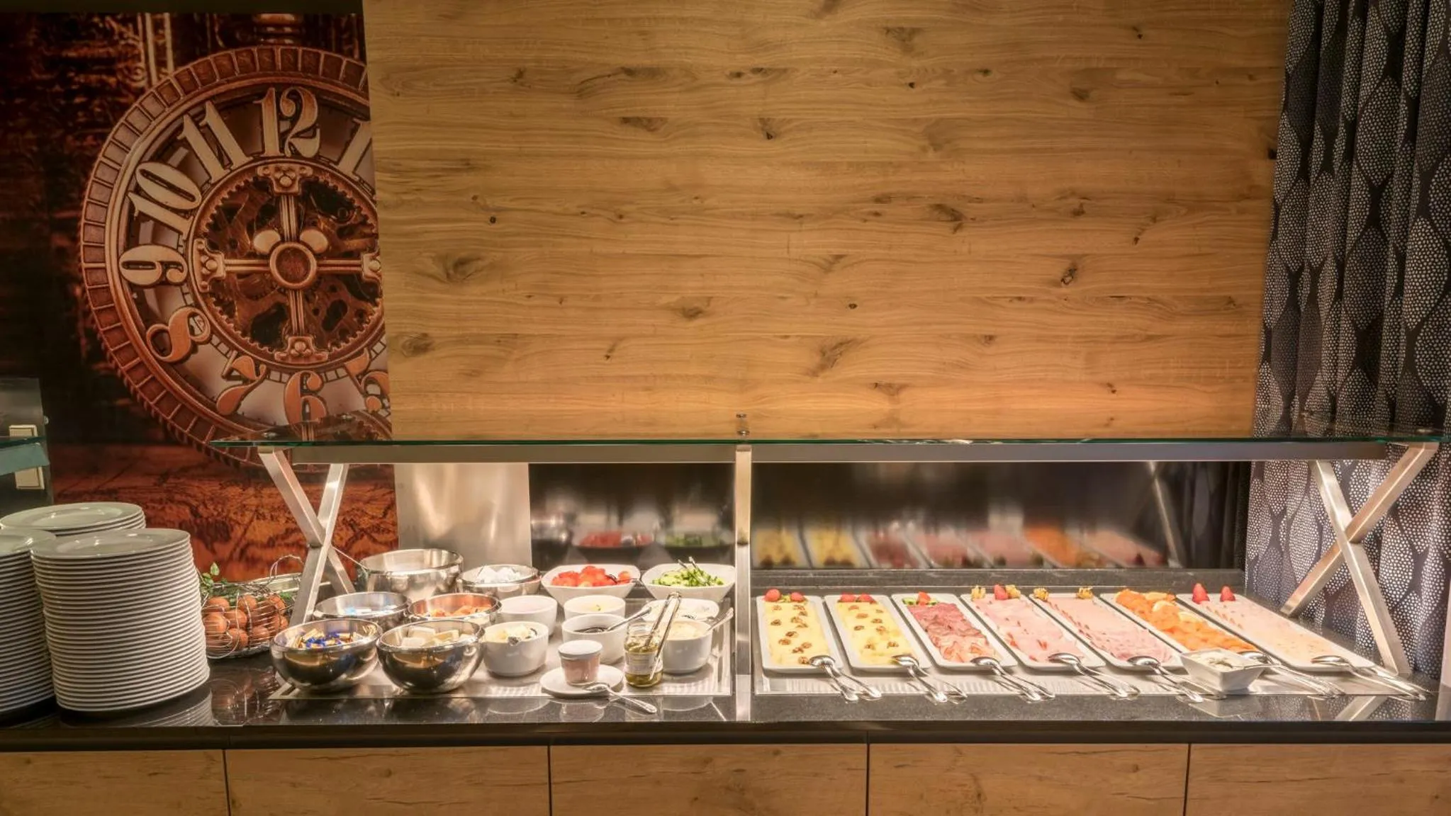 Restaurant/places to eat in Holiday Inn Munich Unterhaching by IHG