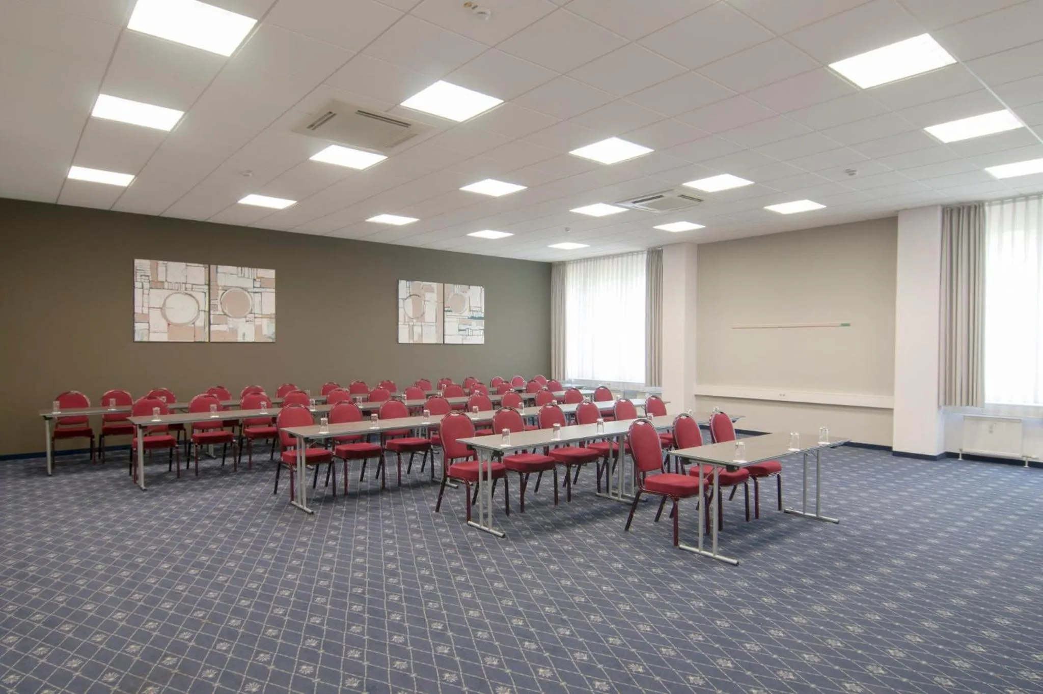 Meeting/conference room in Holiday Inn Munich Unterhaching by IHG