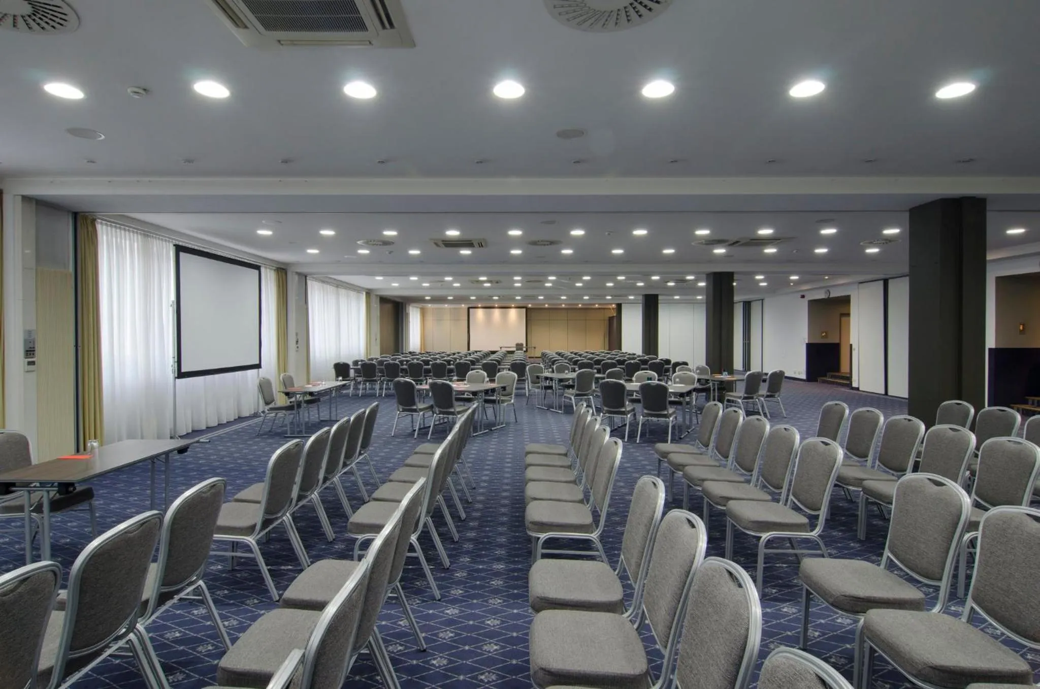 Meeting/conference room in Holiday Inn Munich Unterhaching by IHG