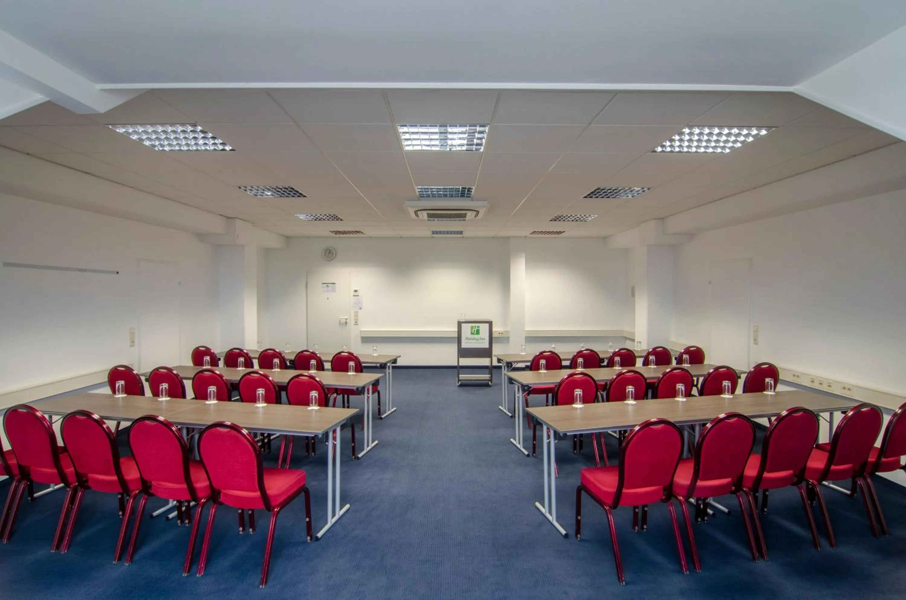 Meeting/conference room in Holiday Inn Munich Unterhaching by IHG