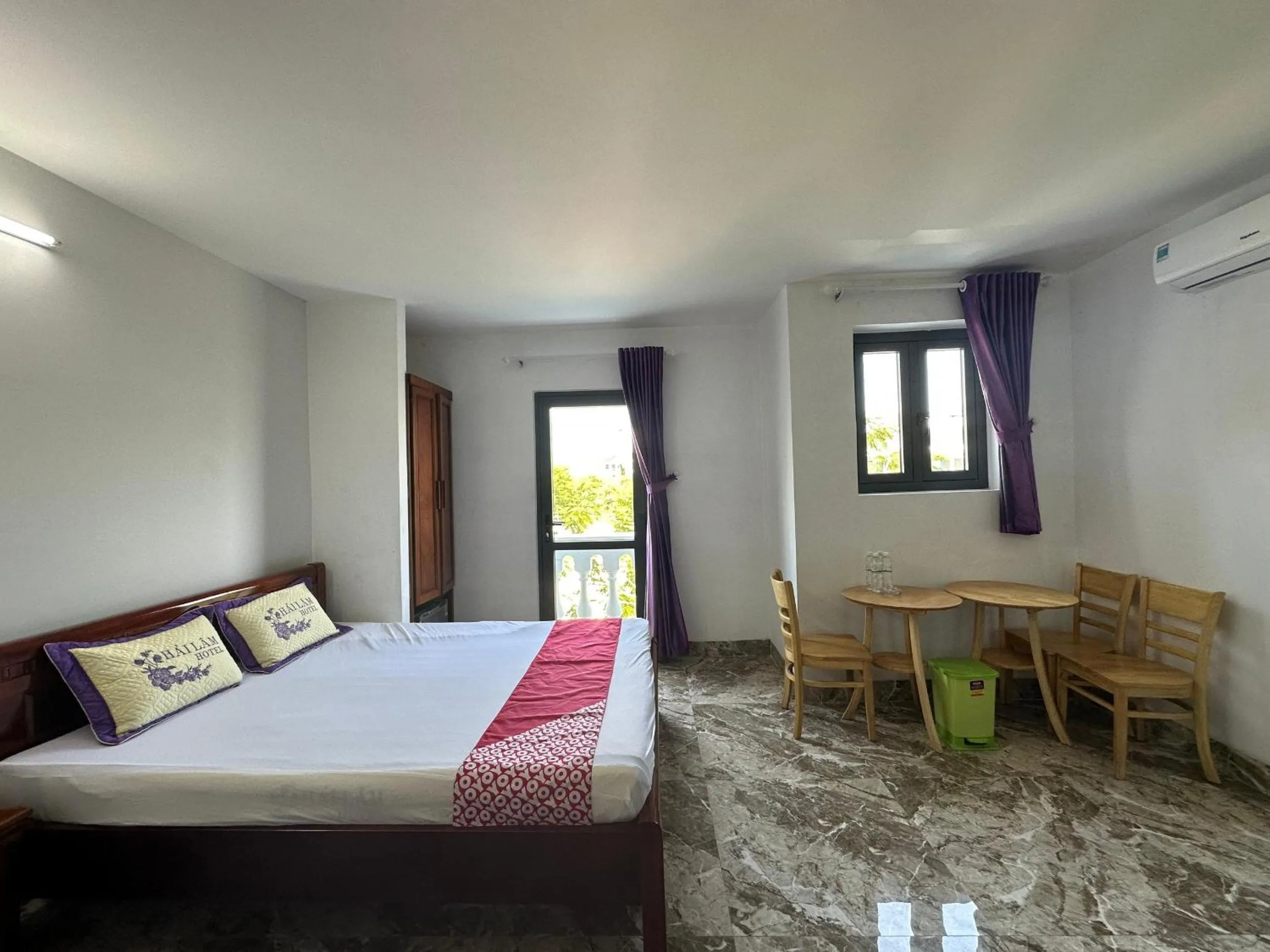 Bedroom in Hai Lam Hotel