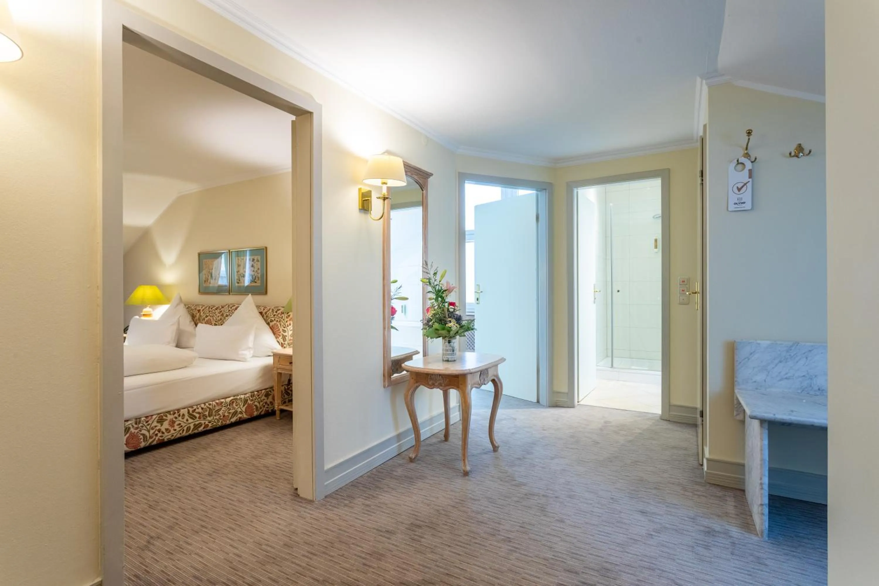 Living room, Bed in Olymp Munich