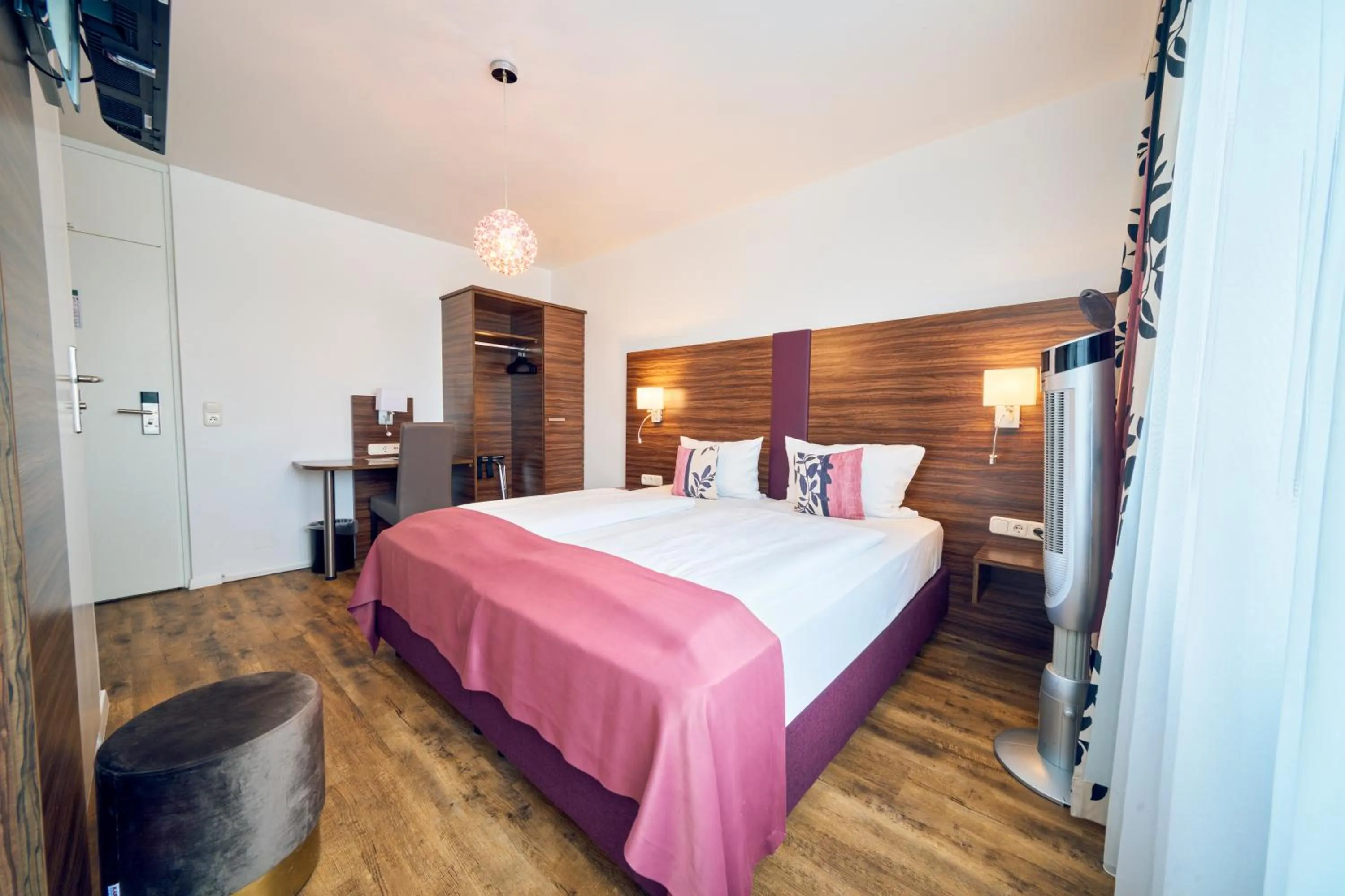 Photo of the whole room in ARTHOTEL Haar