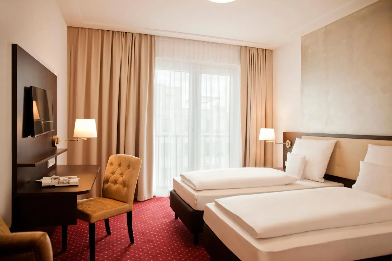 Bed in Gold Palais Hotel