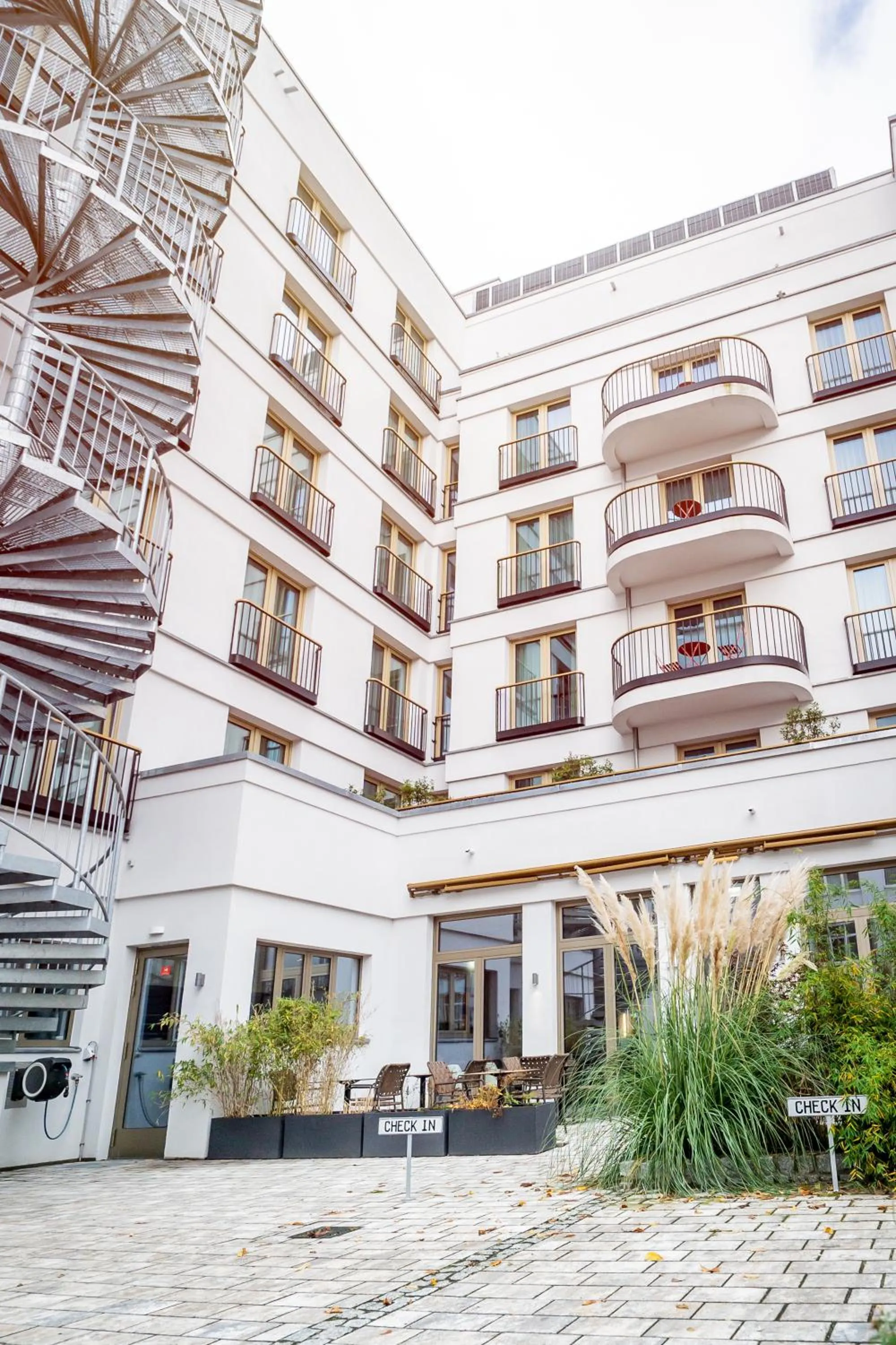 Property building in Gold Palais Hotel