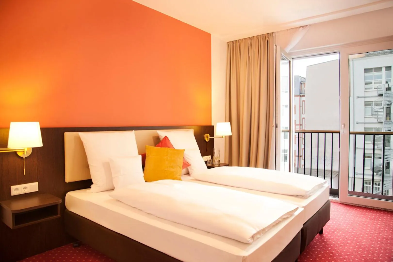 Bed in Gold Palais Hotel