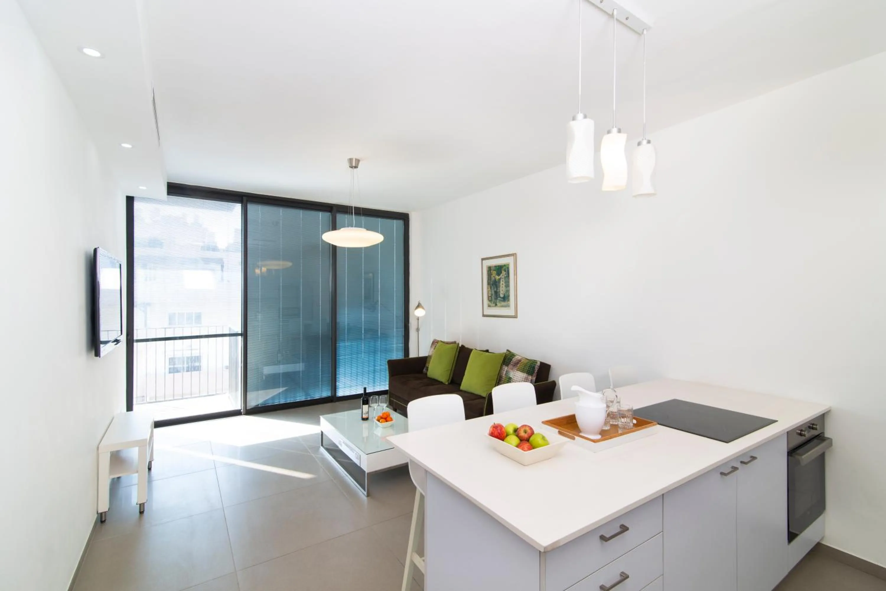 Hilton Bay Apartment with Bedroom shelter