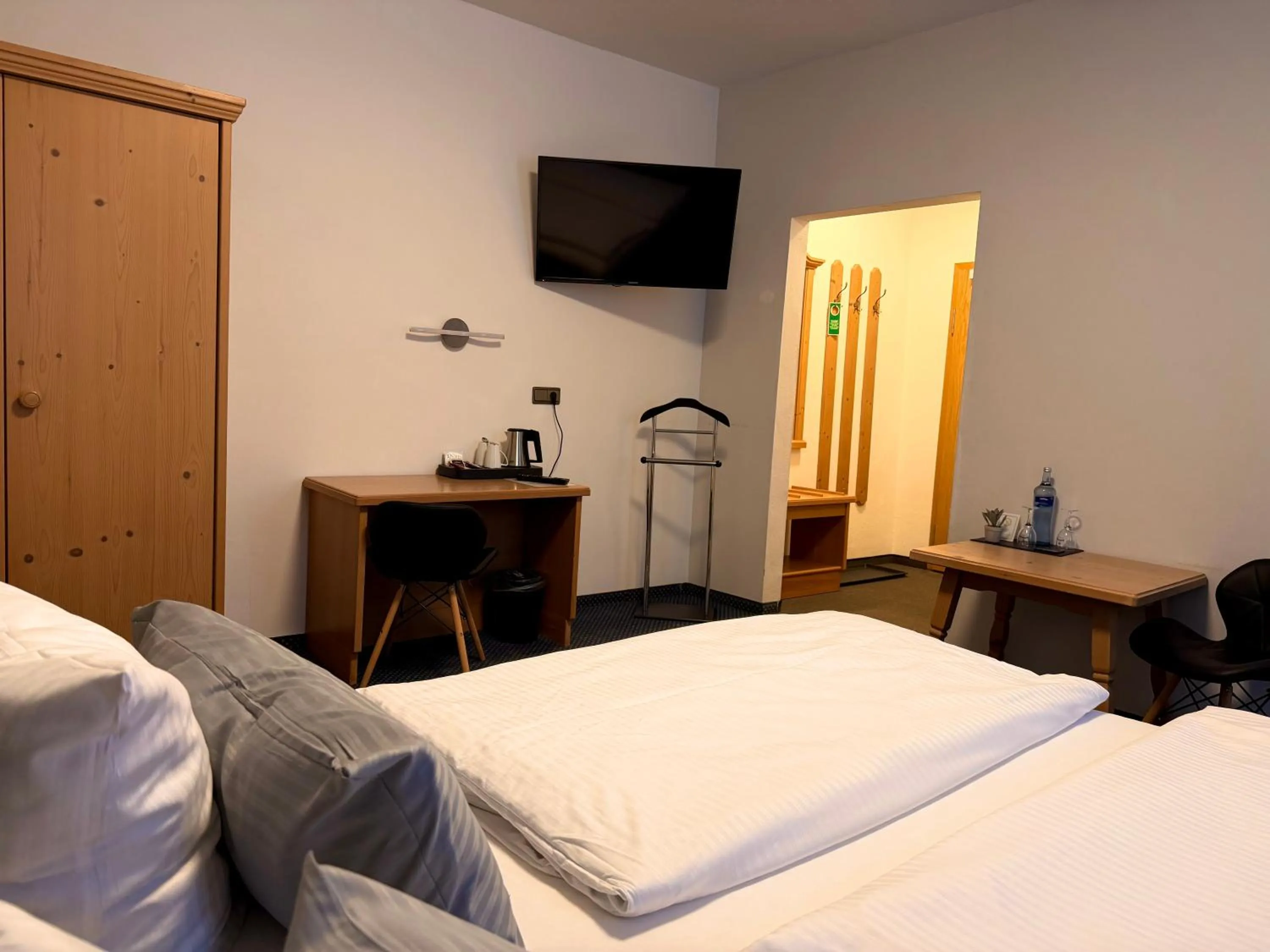 Bed in Gasthof Hotel Bräustübl und Haus Boutique