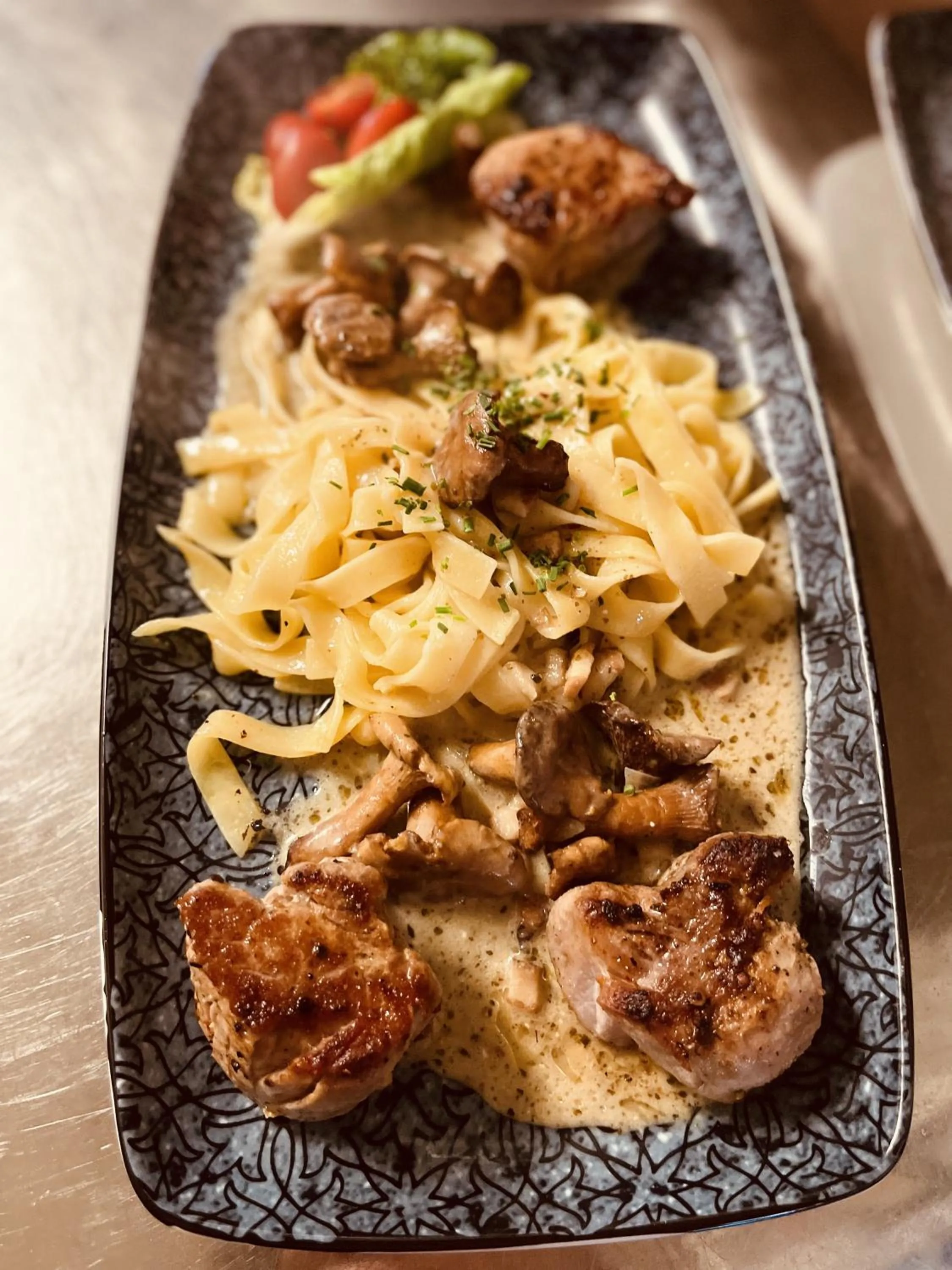 Restaurant/places to eat in Gasthof Hotel Bräustübl und Haus Boutique