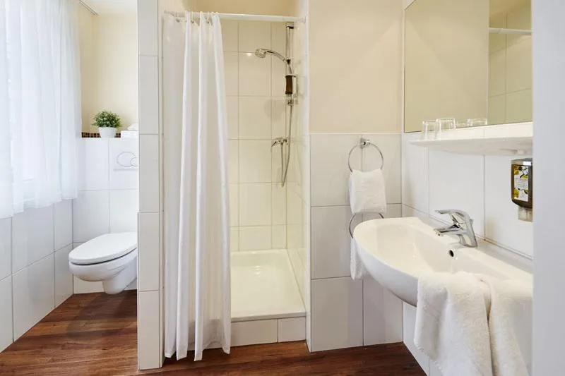 Bathroom in Hotel Imperial Düsseldorf Superior - Sure Collection by Best Western