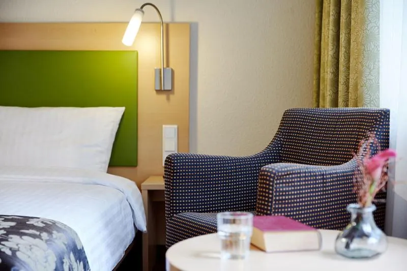 Decorative detail, Bed in Hotel Imperial Düsseldorf Superior - Sure Collection by Best Western