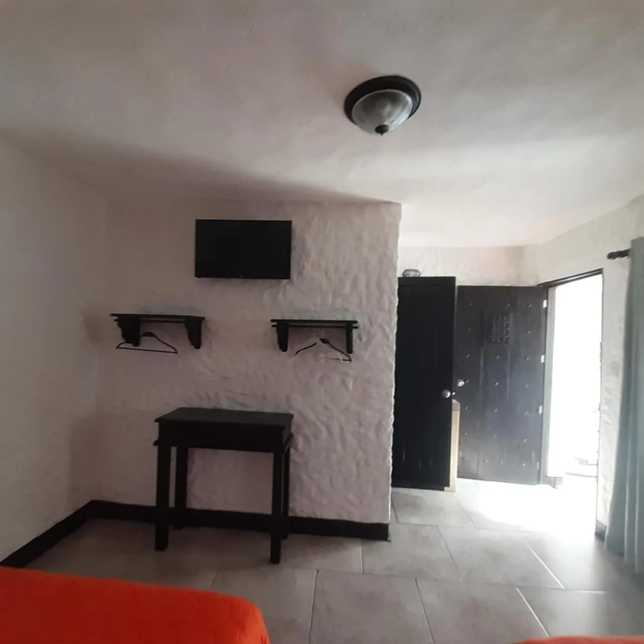 TV and multimedia in Hotel Mi Paraíso Río Dulce