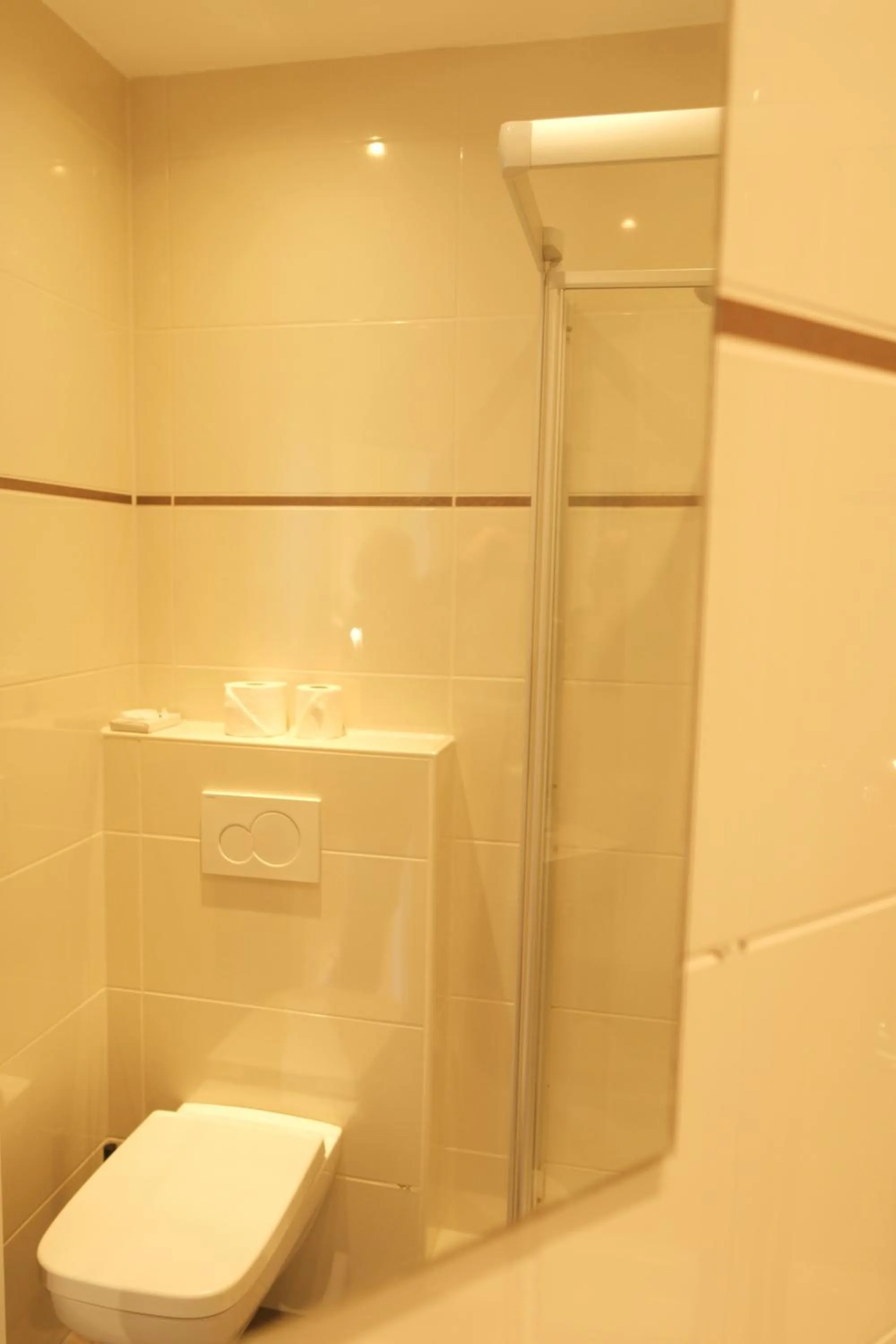 Toilet in Hotel Residenz Duesseldorf