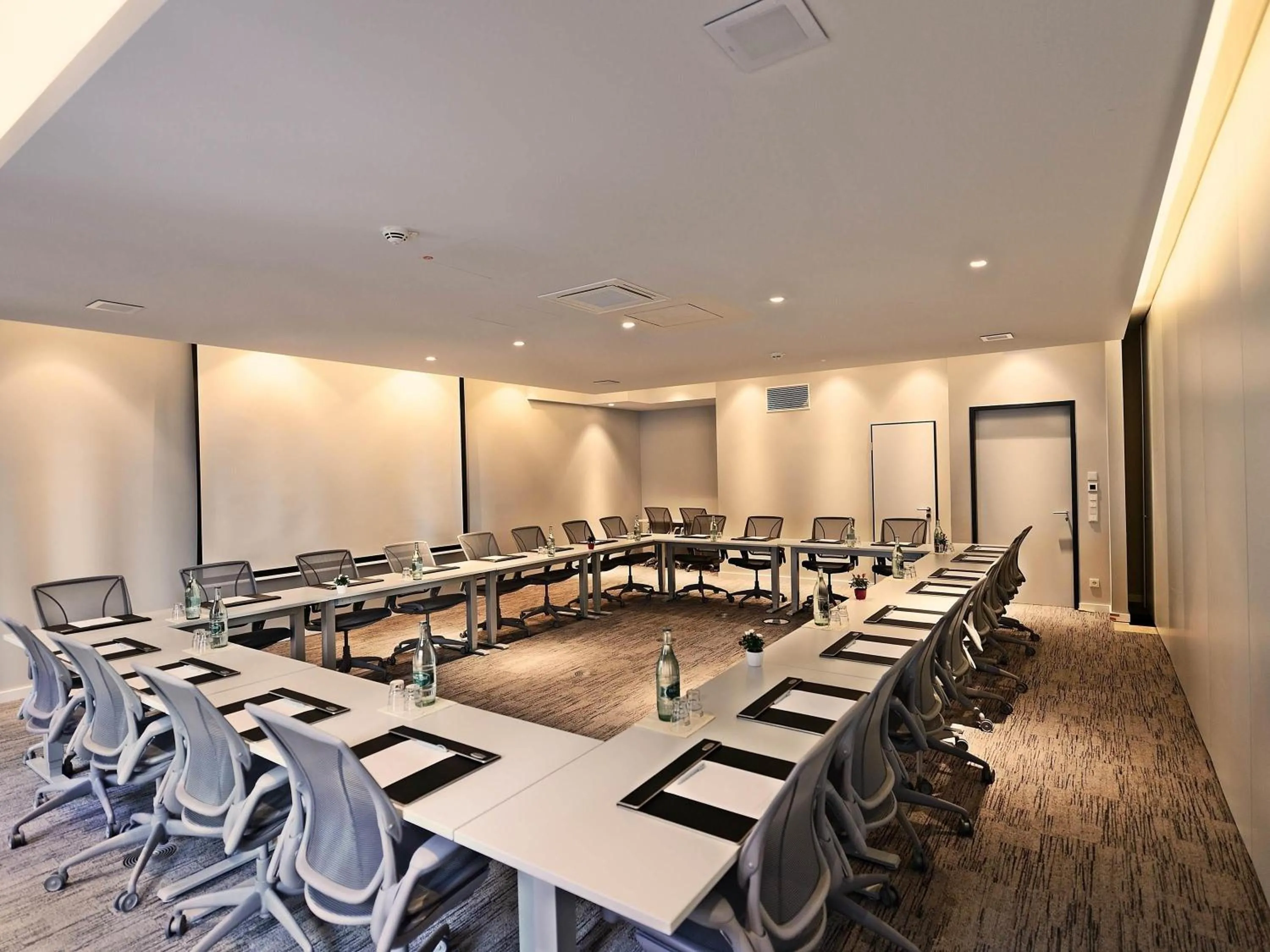 Meeting/conference room in Mercure Hotel Kaiserhof City Center