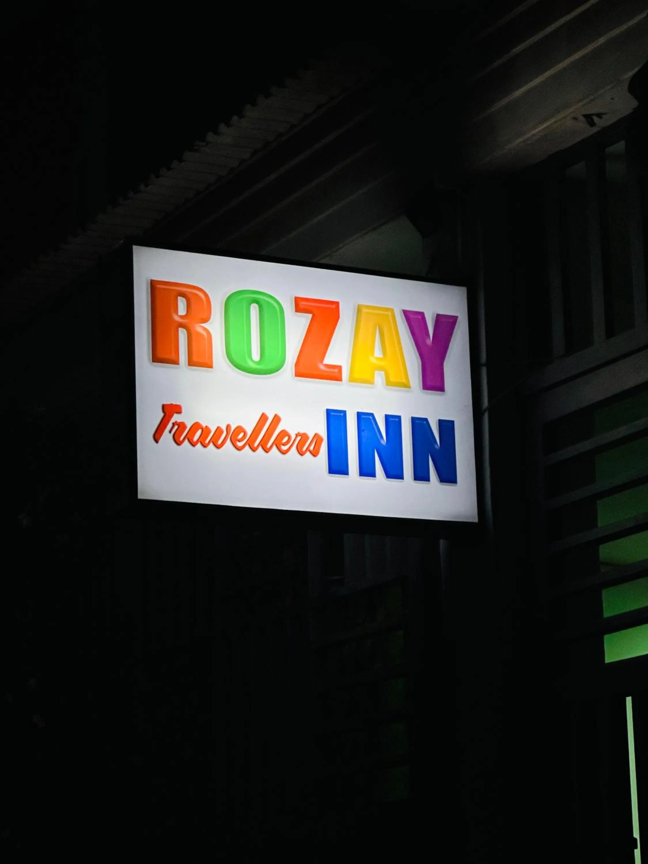 Rozay Travellers Inn