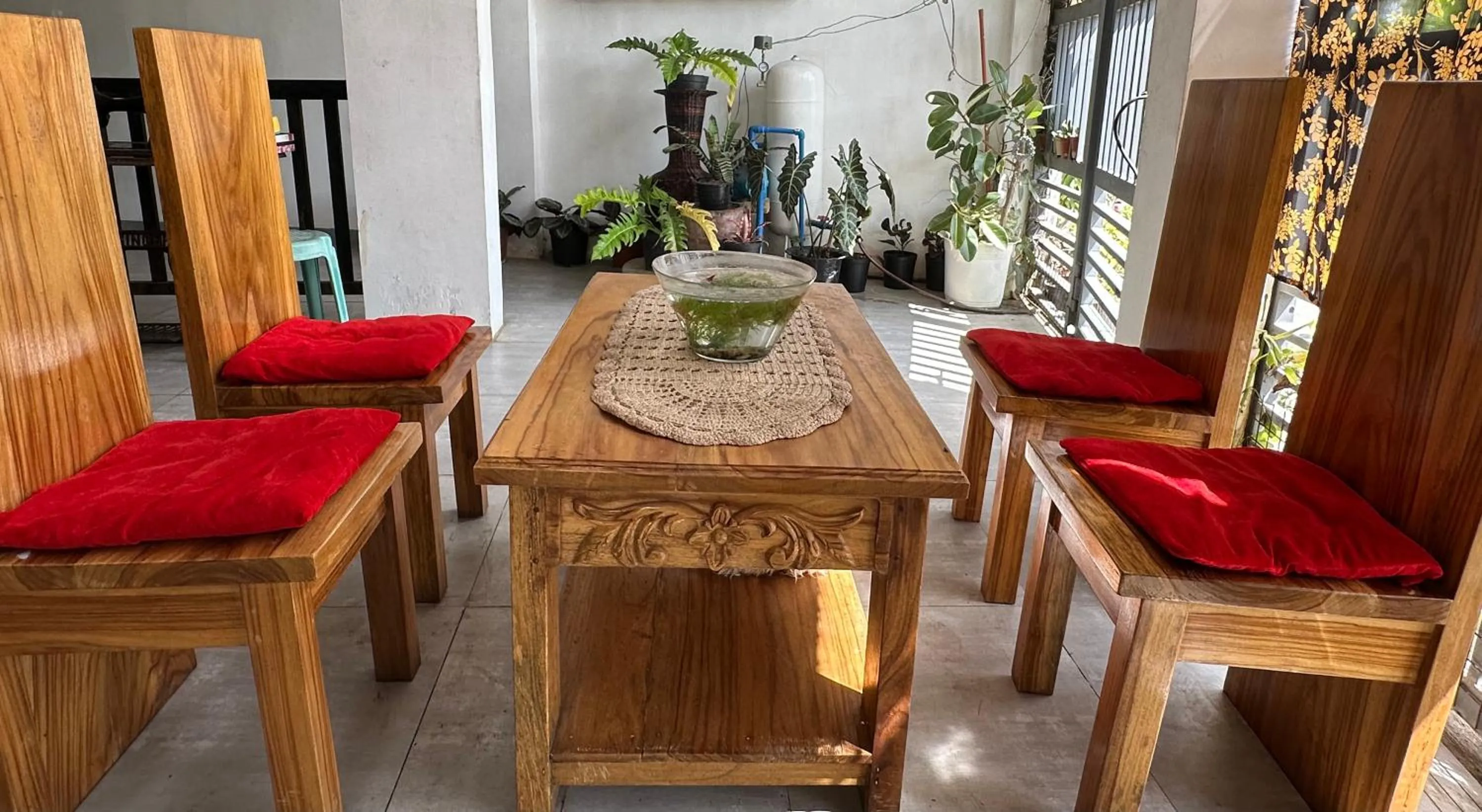 Rozay Travellers Inn