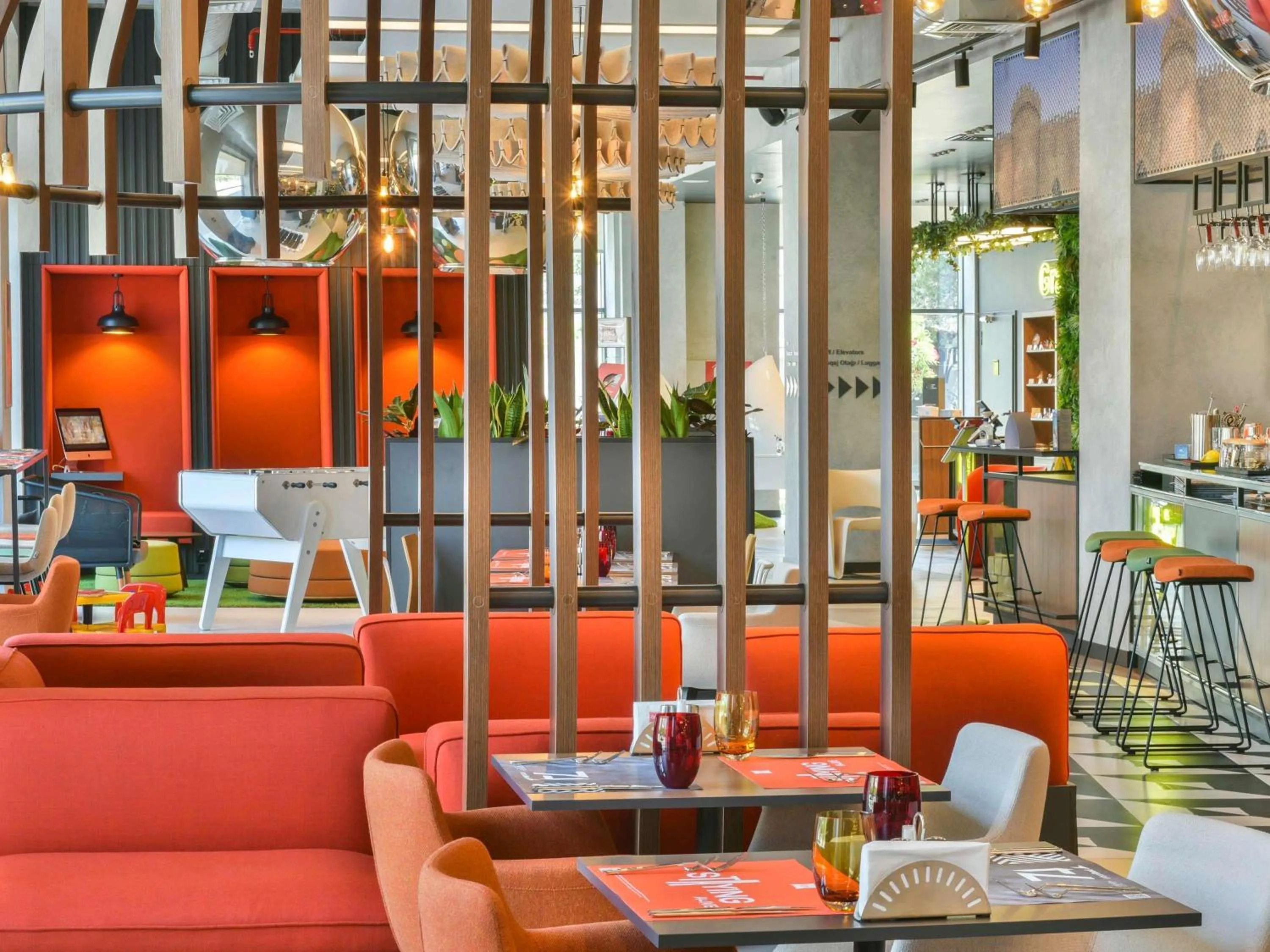 Restaurant/places to eat in ibis Baku City