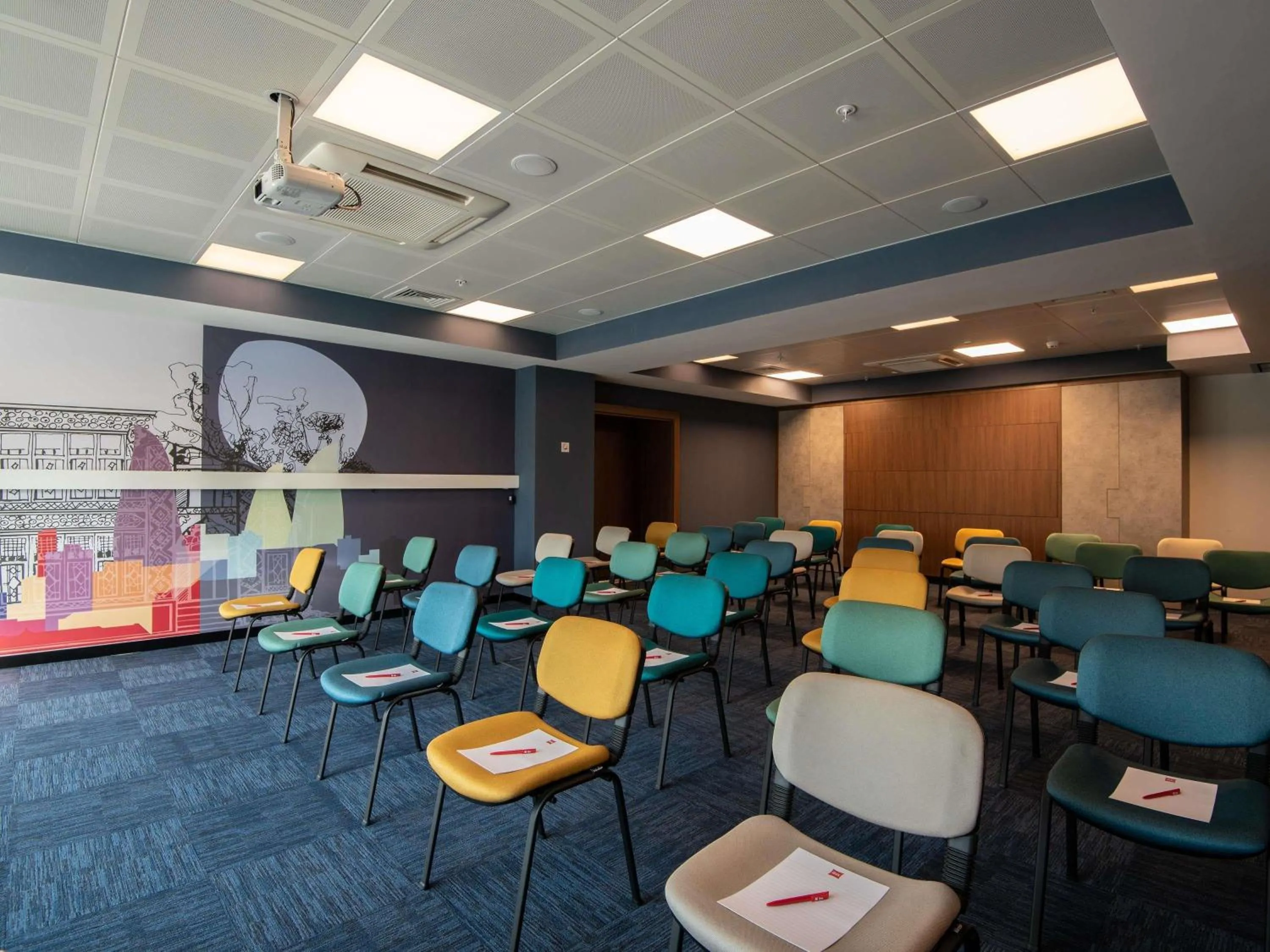 Meeting/conference room in ibis Baku City