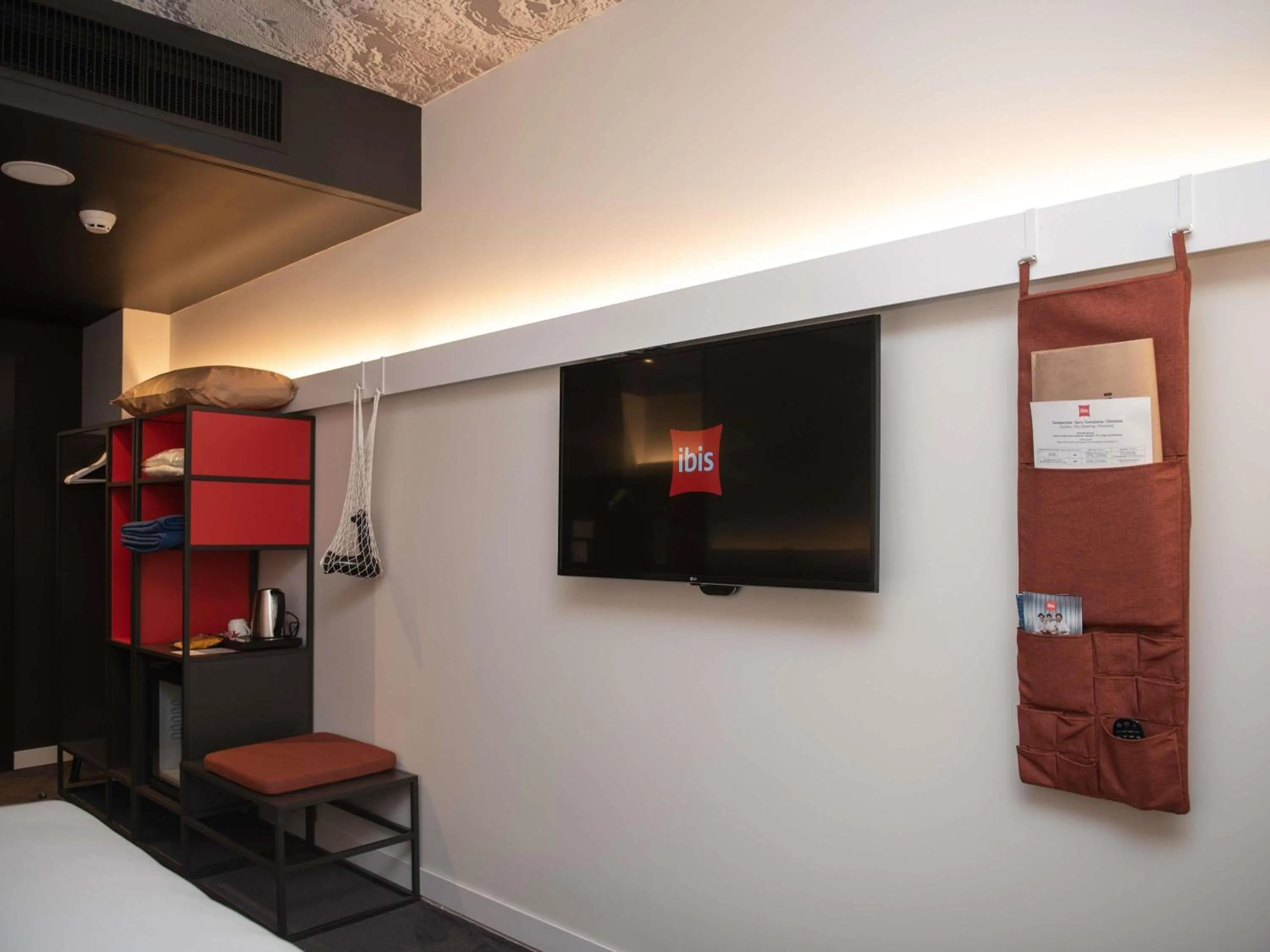 Bedroom, Bed in ibis Baku City