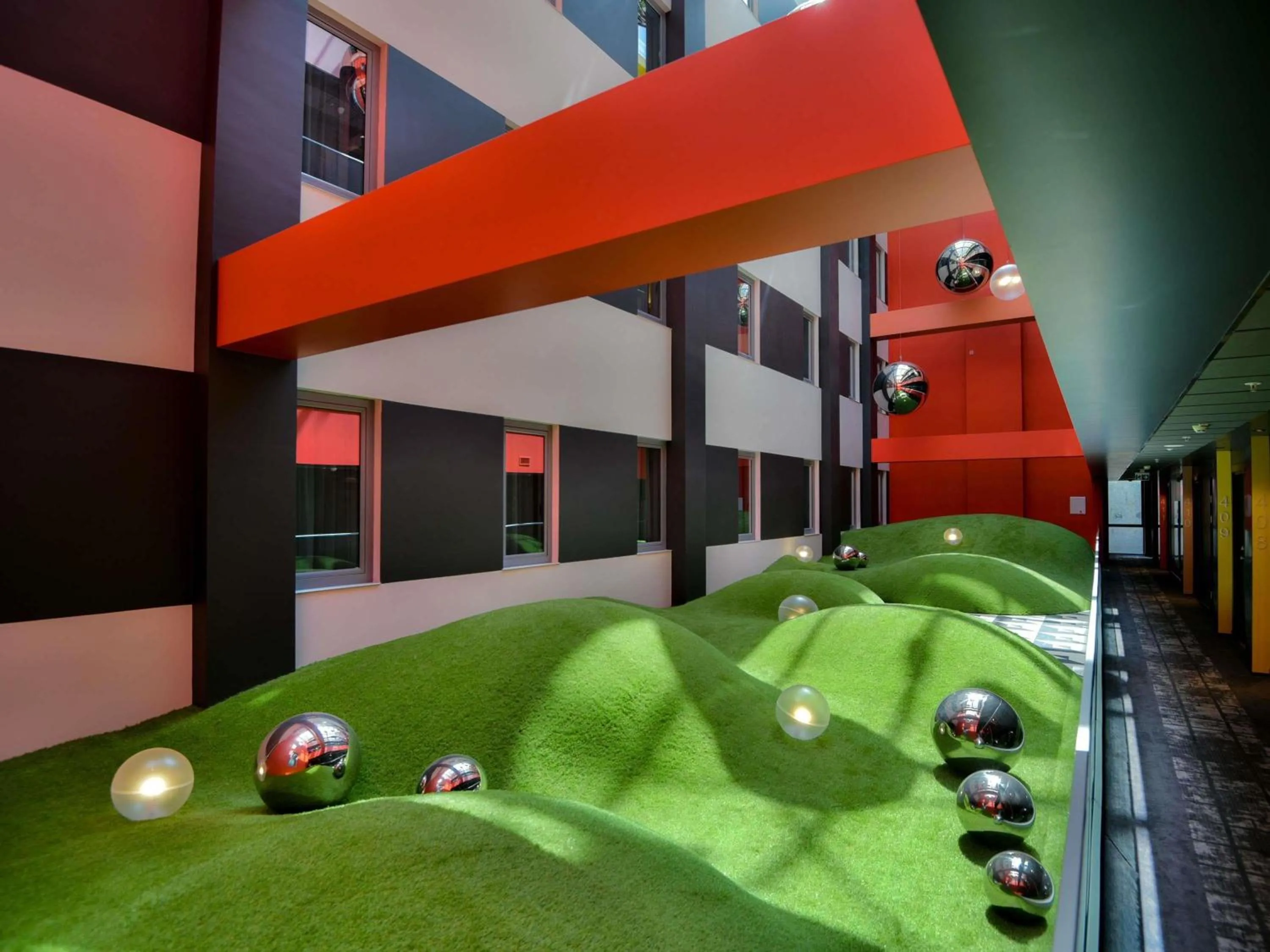 Bedroom in ibis Baku City