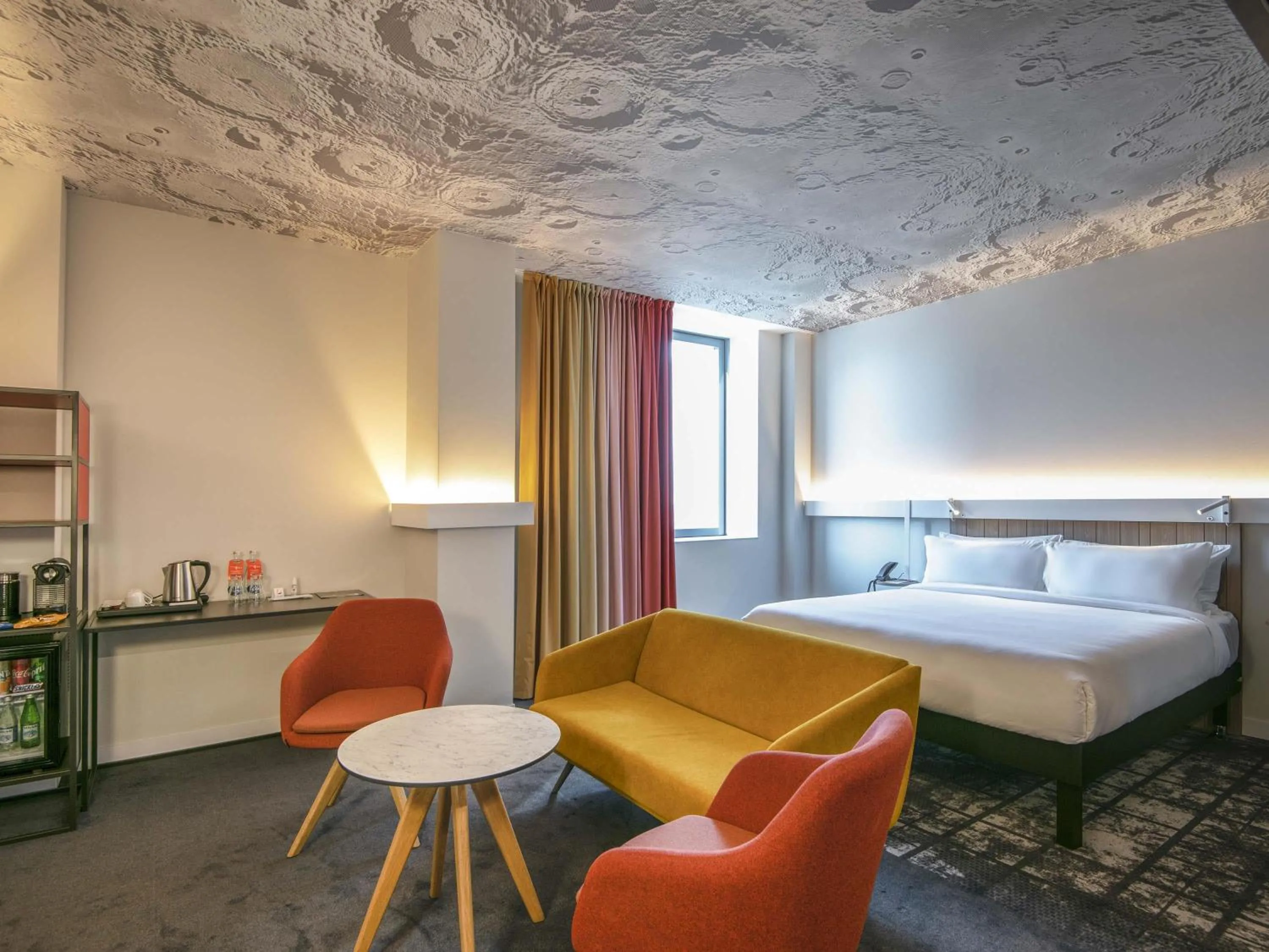 Bedroom, Bed in ibis Baku City