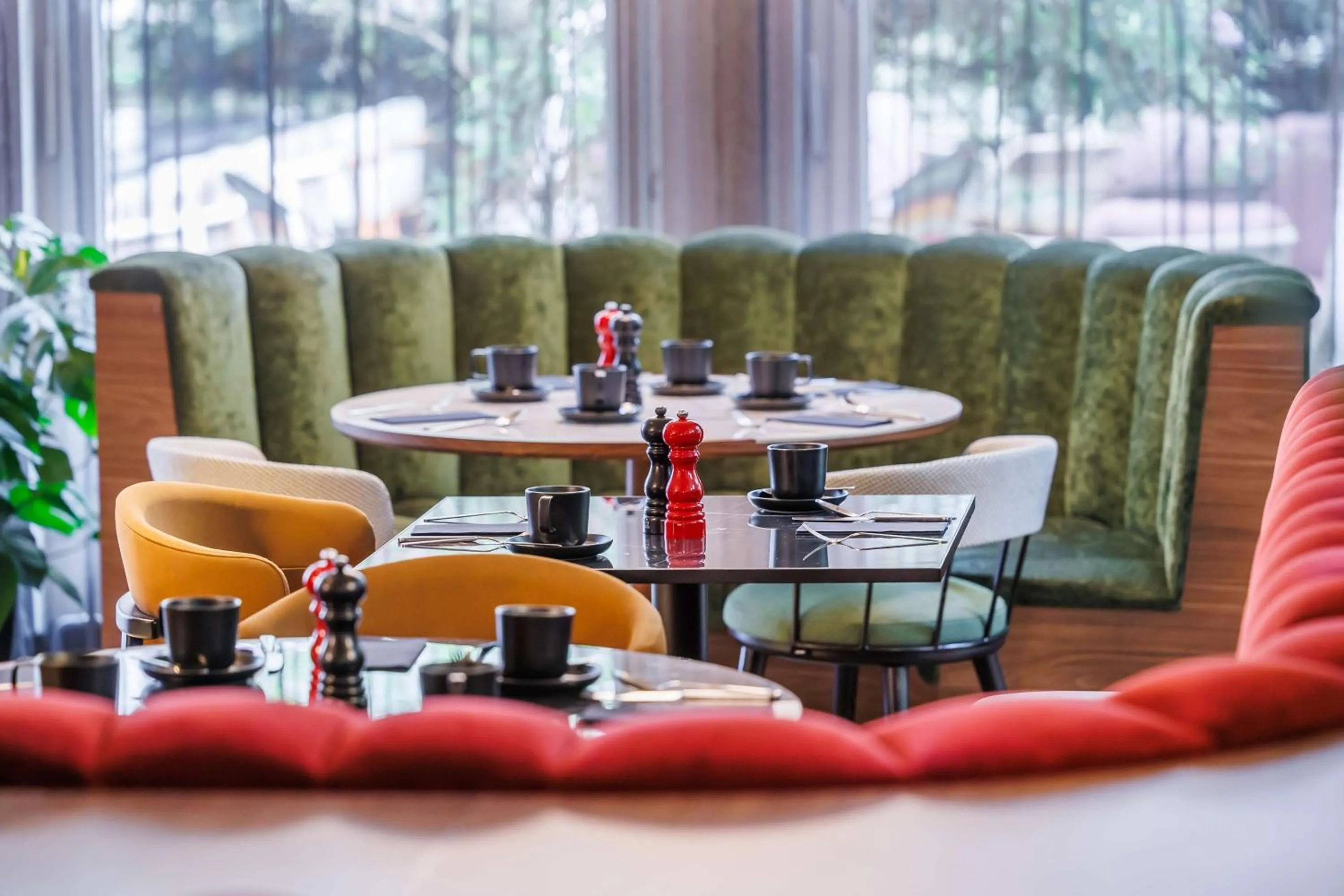 Restaurant/places to eat in Radisson RED Berlin Kudamm